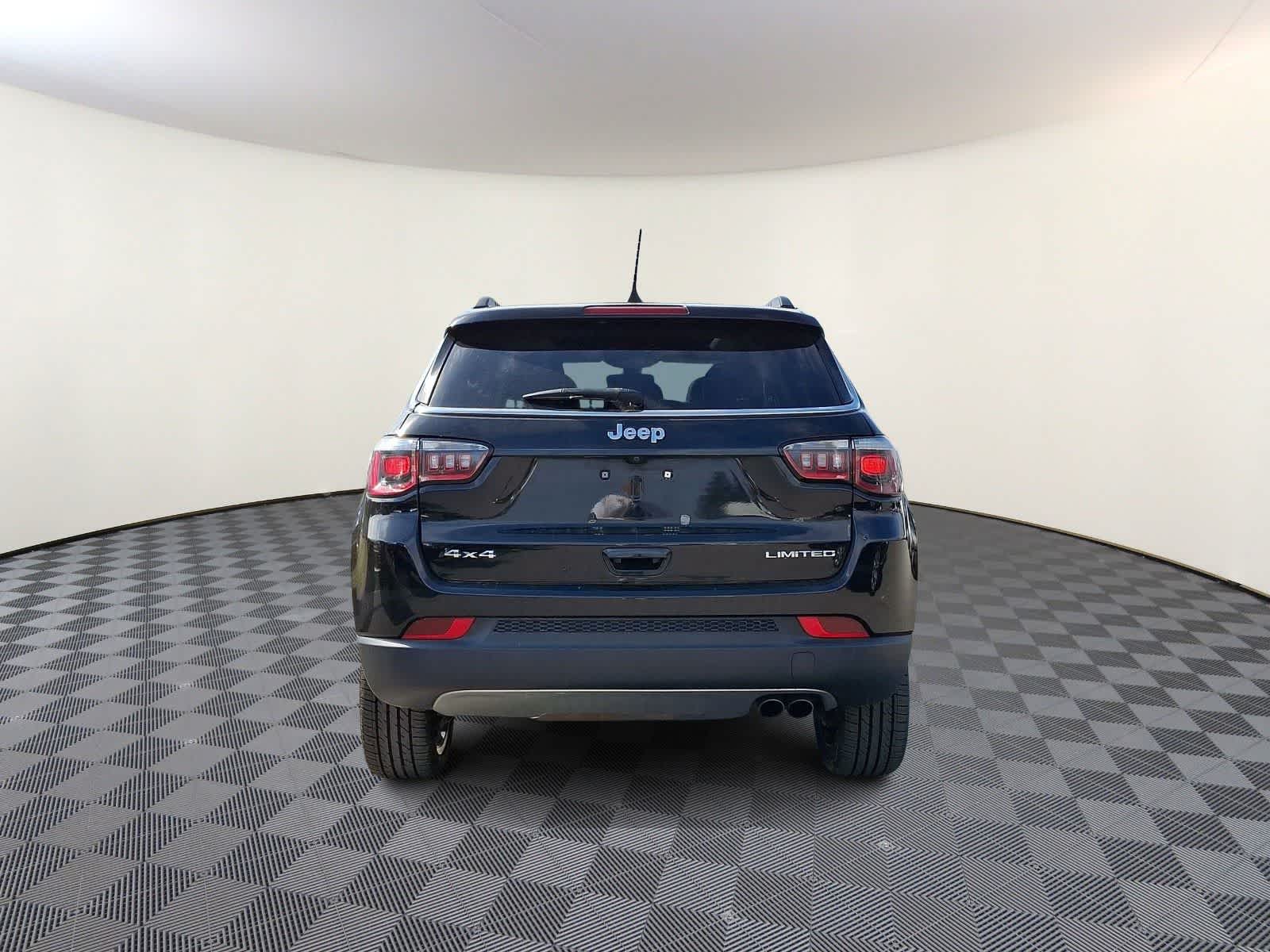 Thumbnail: 2017 Jeep Compass - 6