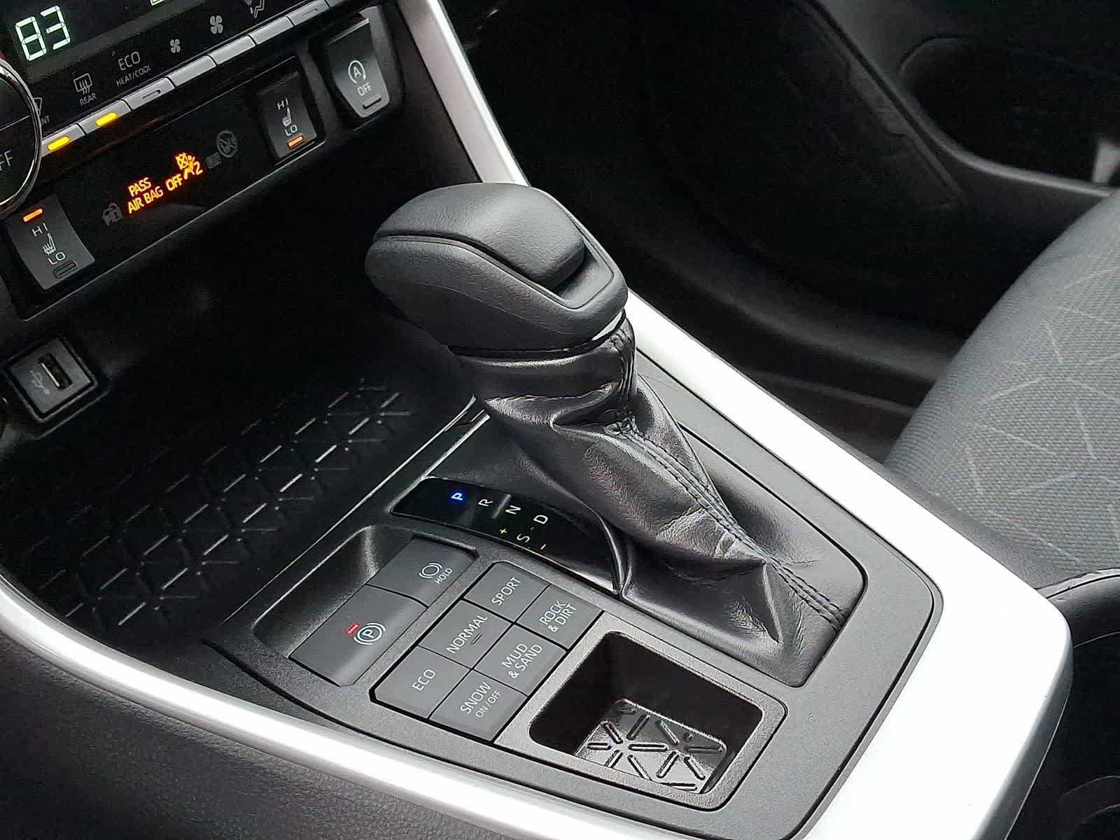 Thumbnail: 2025 Toyota RAV4 - 17