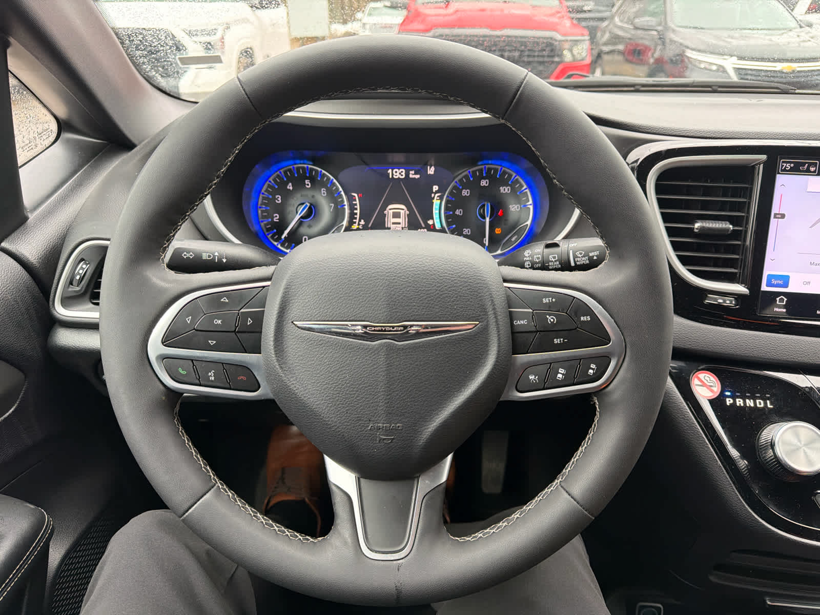 Thumbnail: 2025 Chrysler Pacifica - 16