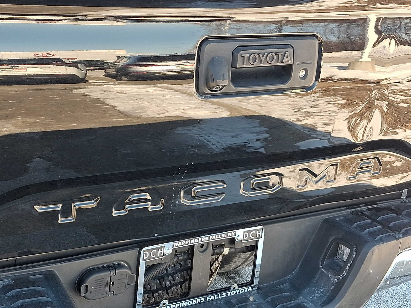 Thumbnail: 2020 Toyota Tacoma - 30