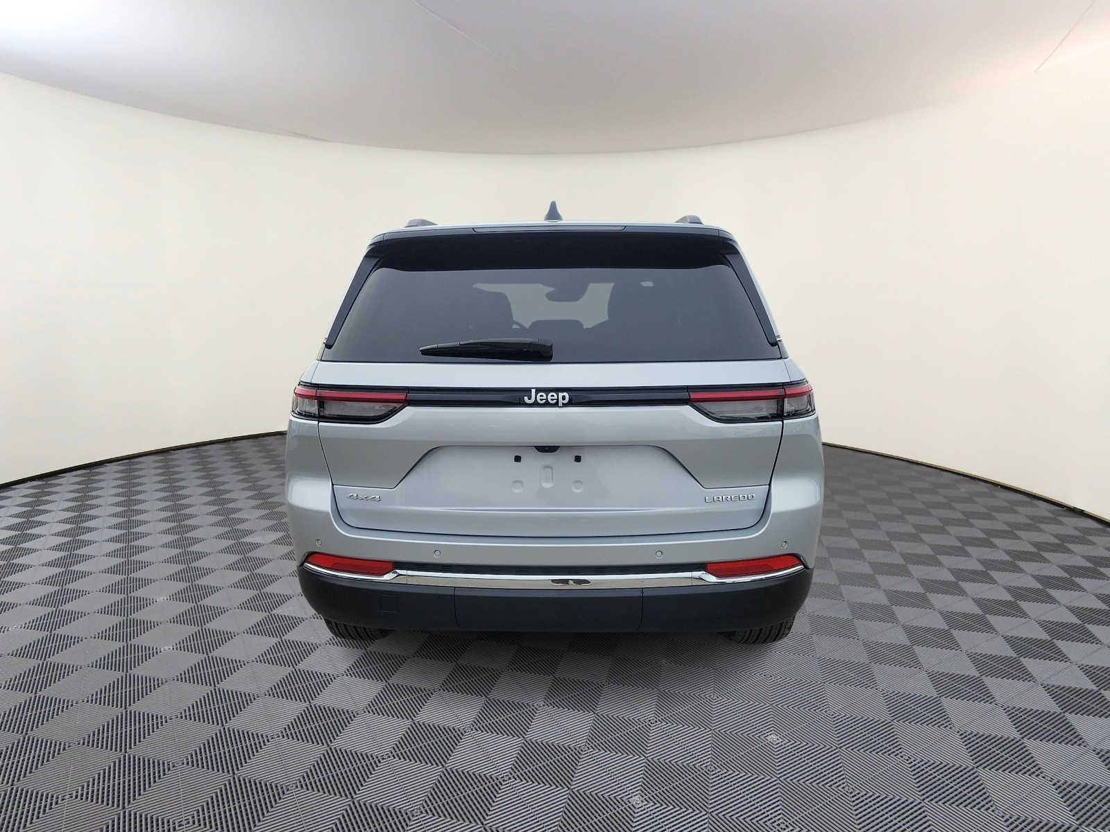 Thumbnail: 2025 Jeep Grand Cherokee - 6