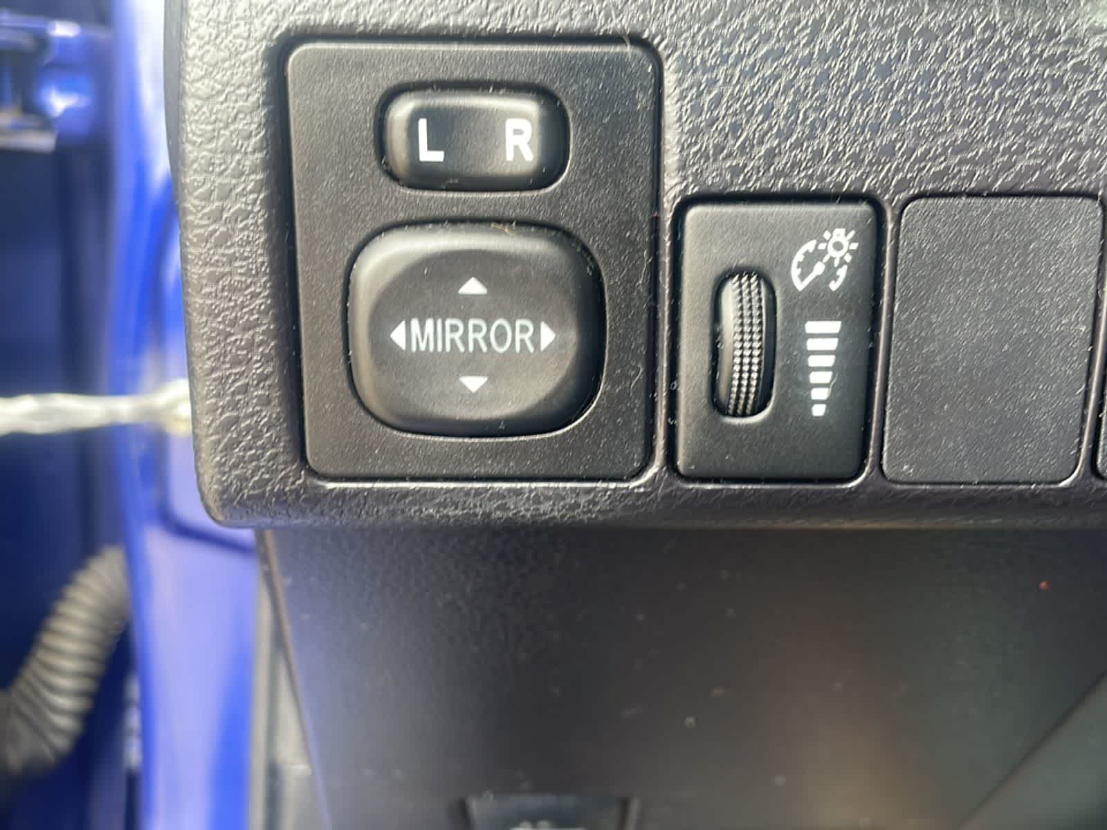 Thumbnail: 2014 Toyota Corolla - 19