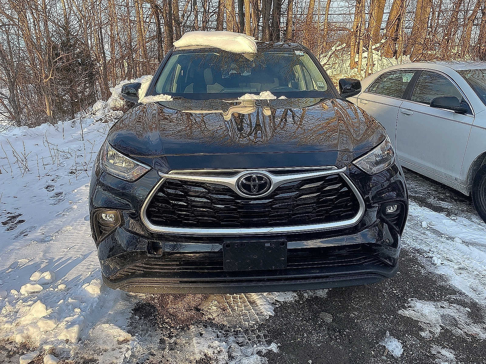 Thumbnail: 2020 Toyota Highlander - 19