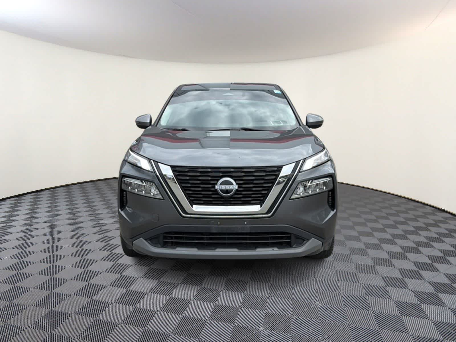 Thumbnail: 2022 Nissan Rogue - 3