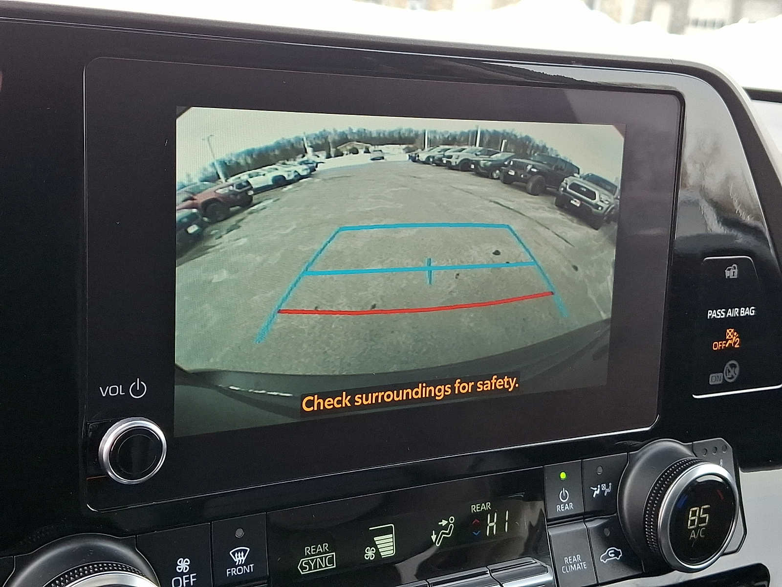 Thumbnail: 2023 Toyota Highlander - 23