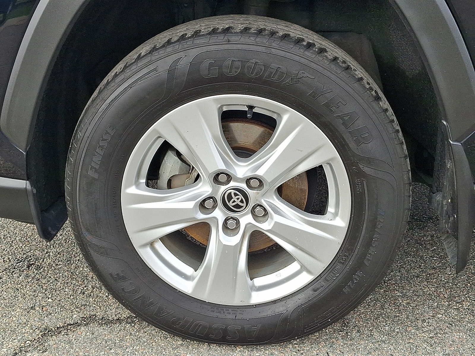 Thumbnail: 2021 Toyota RAV4 - 11