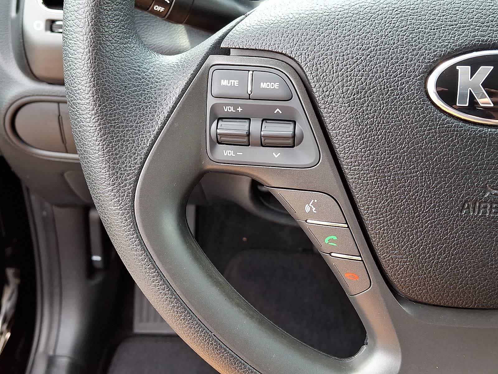 Thumbnail: 2018 Kia Forte - 22