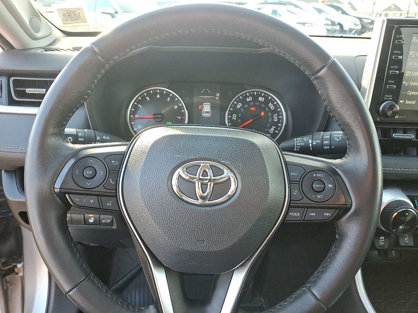 Thumbnail: 2021 Toyota RAV4 - 22