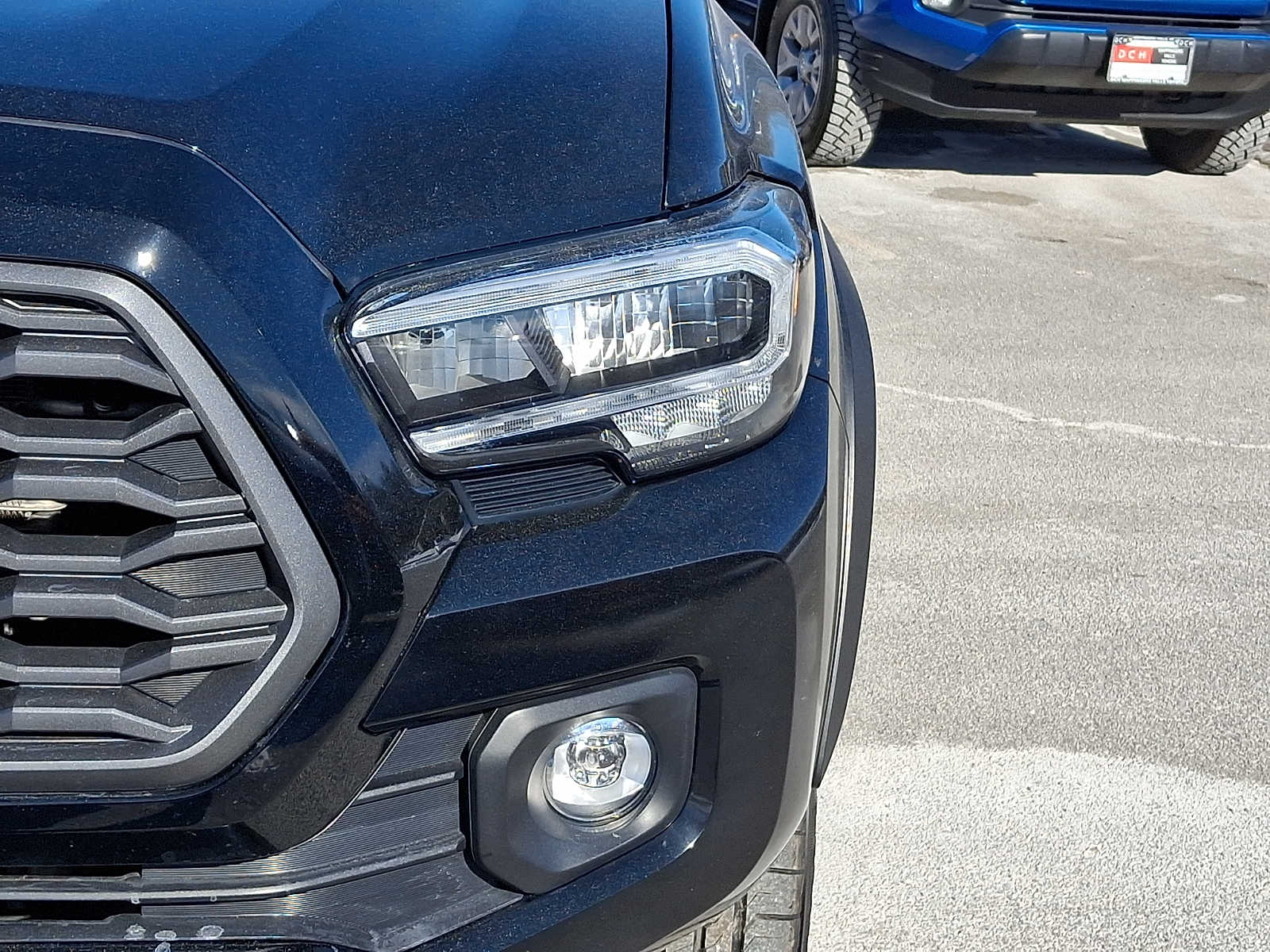 Thumbnail: 2020 Toyota Tacoma - 12