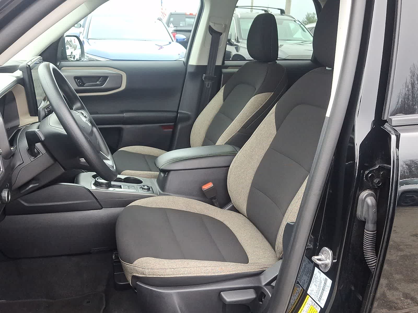 Thumbnail: 2025 Ford Bronco Sport - 14