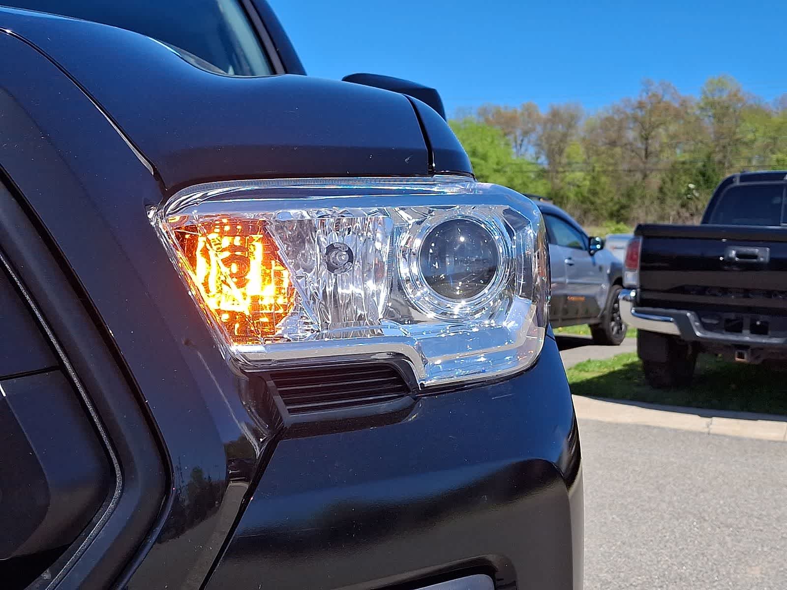 Thumbnail: 2023 Toyota Tacoma - 12