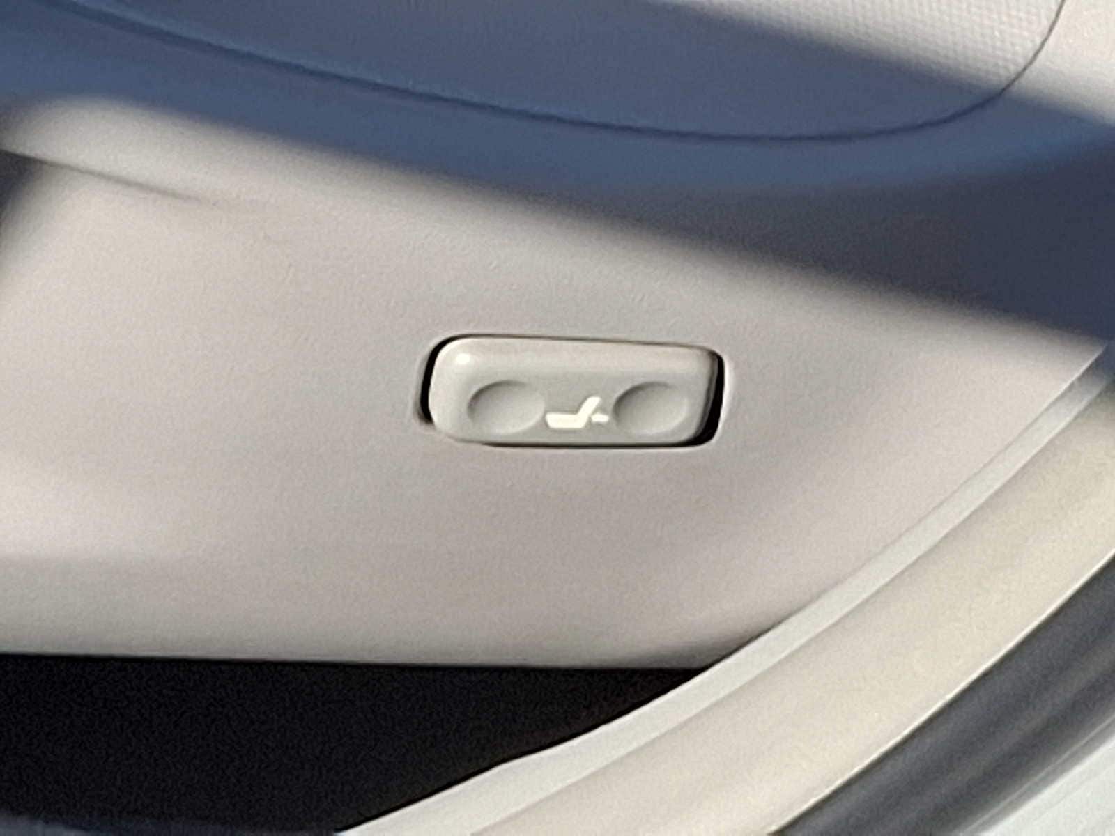 Thumbnail: 2010 Toyota Camry - 28