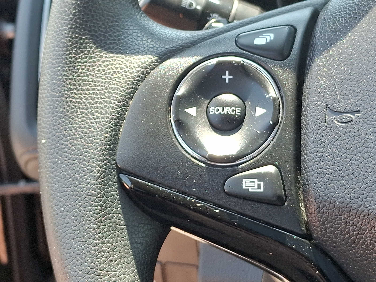 Thumbnail: 2017 Honda HR-V - 22