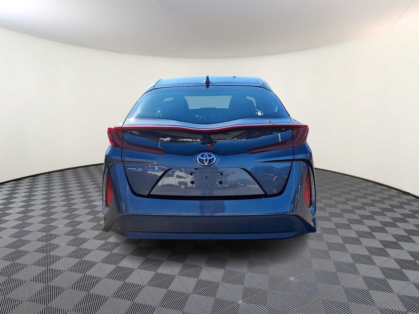 Thumbnail: 2020 Toyota Prius Prime - 7
