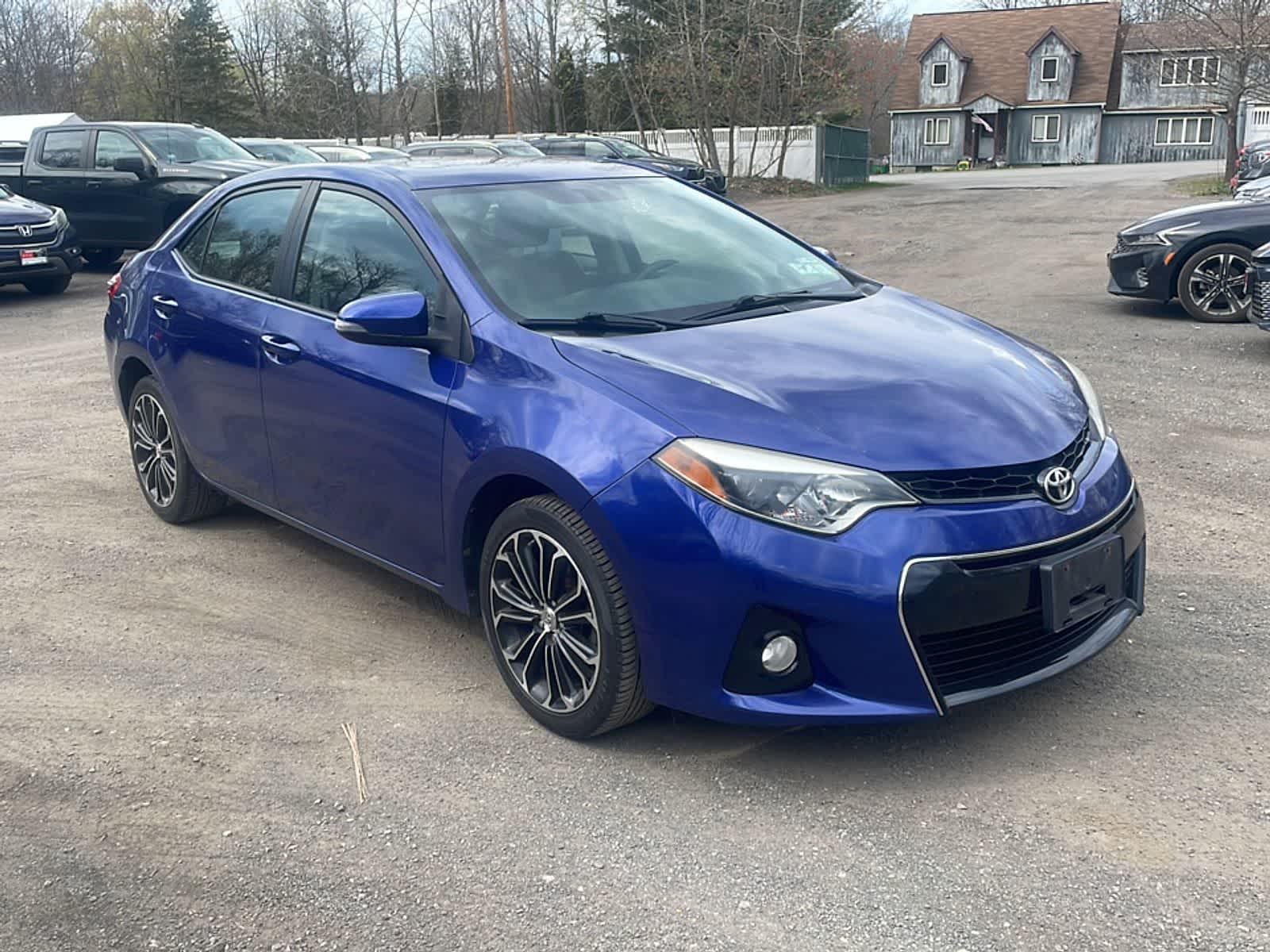 Thumbnail: 2014 Toyota Corolla - 10