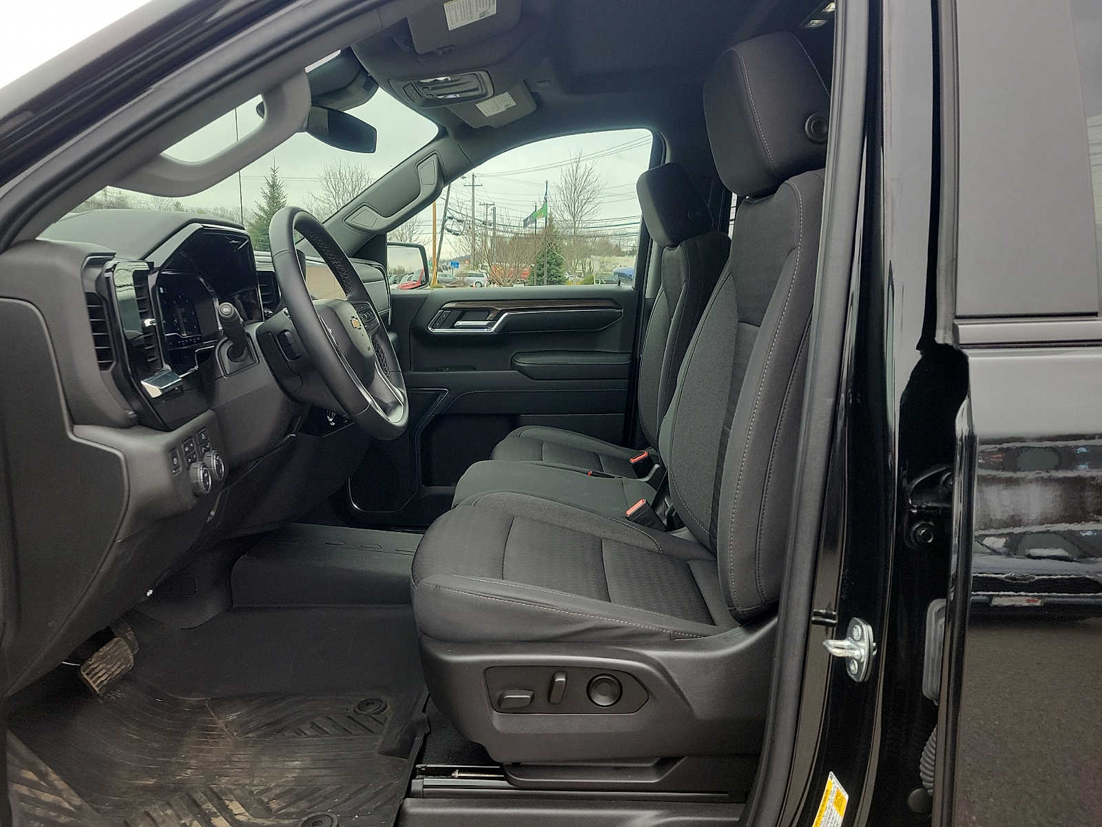 Thumbnail: 2023 Chevrolet Silverado 1500 - 14