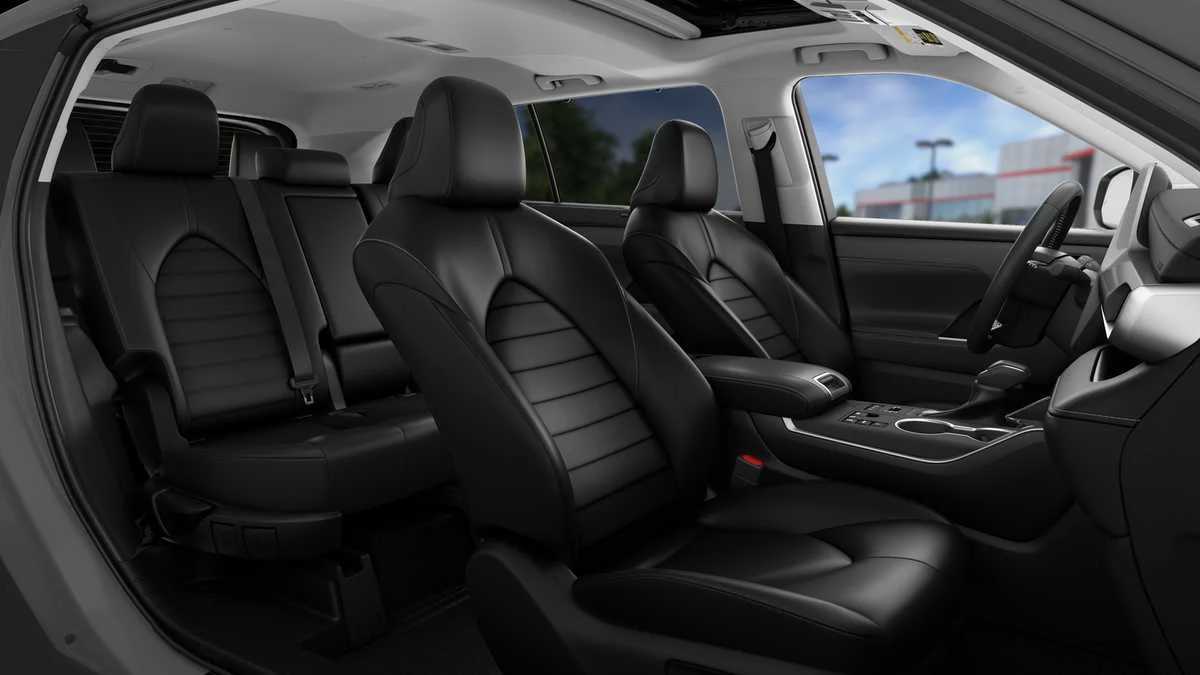 Thumbnail: 2026 Toyota Highlander - 22