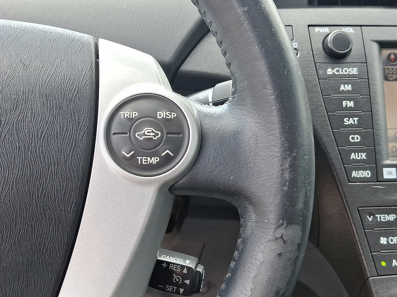 Thumbnail: 2011 Toyota Prius - 25