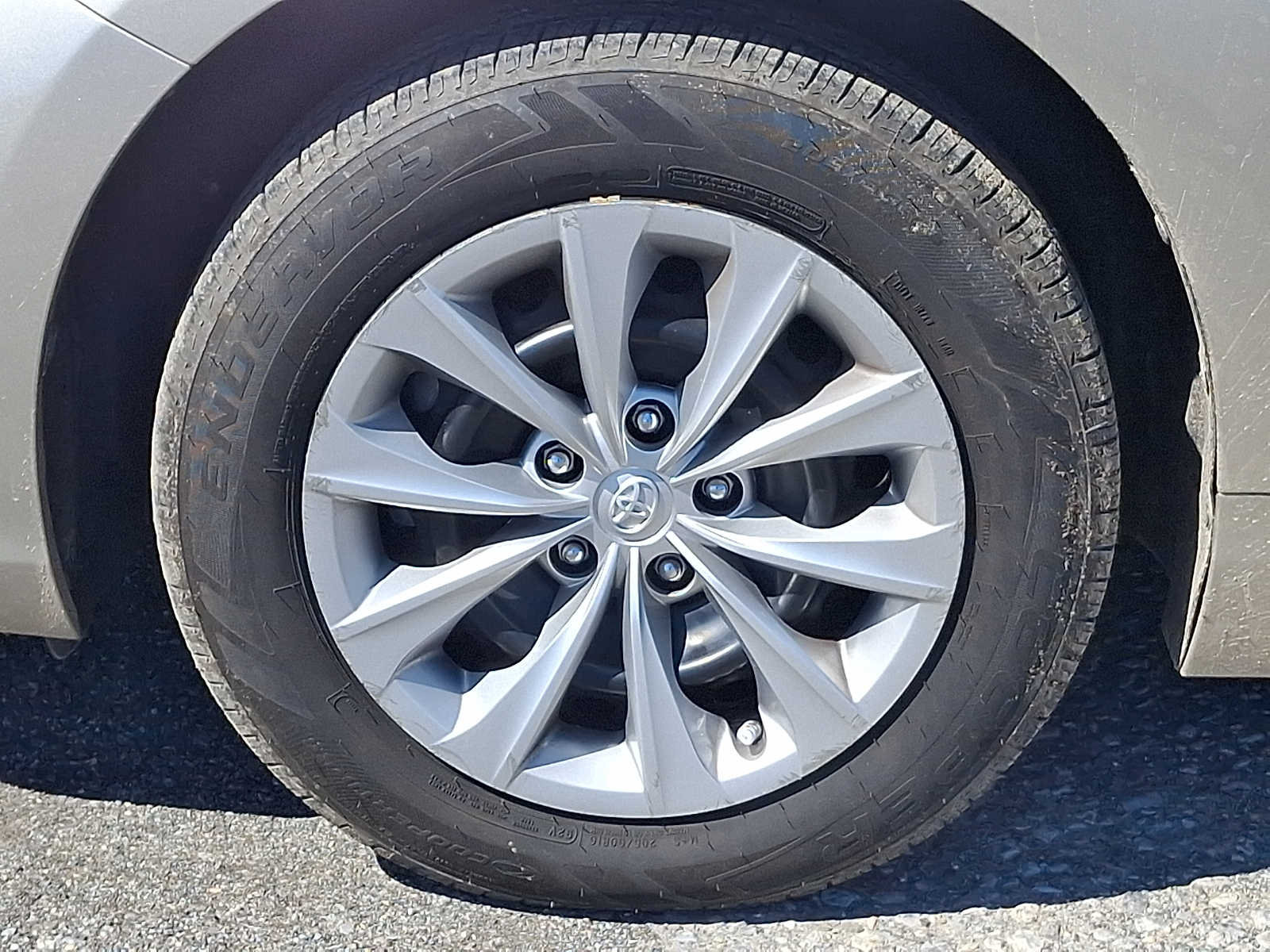 Thumbnail: 2017 Toyota Camry - 11