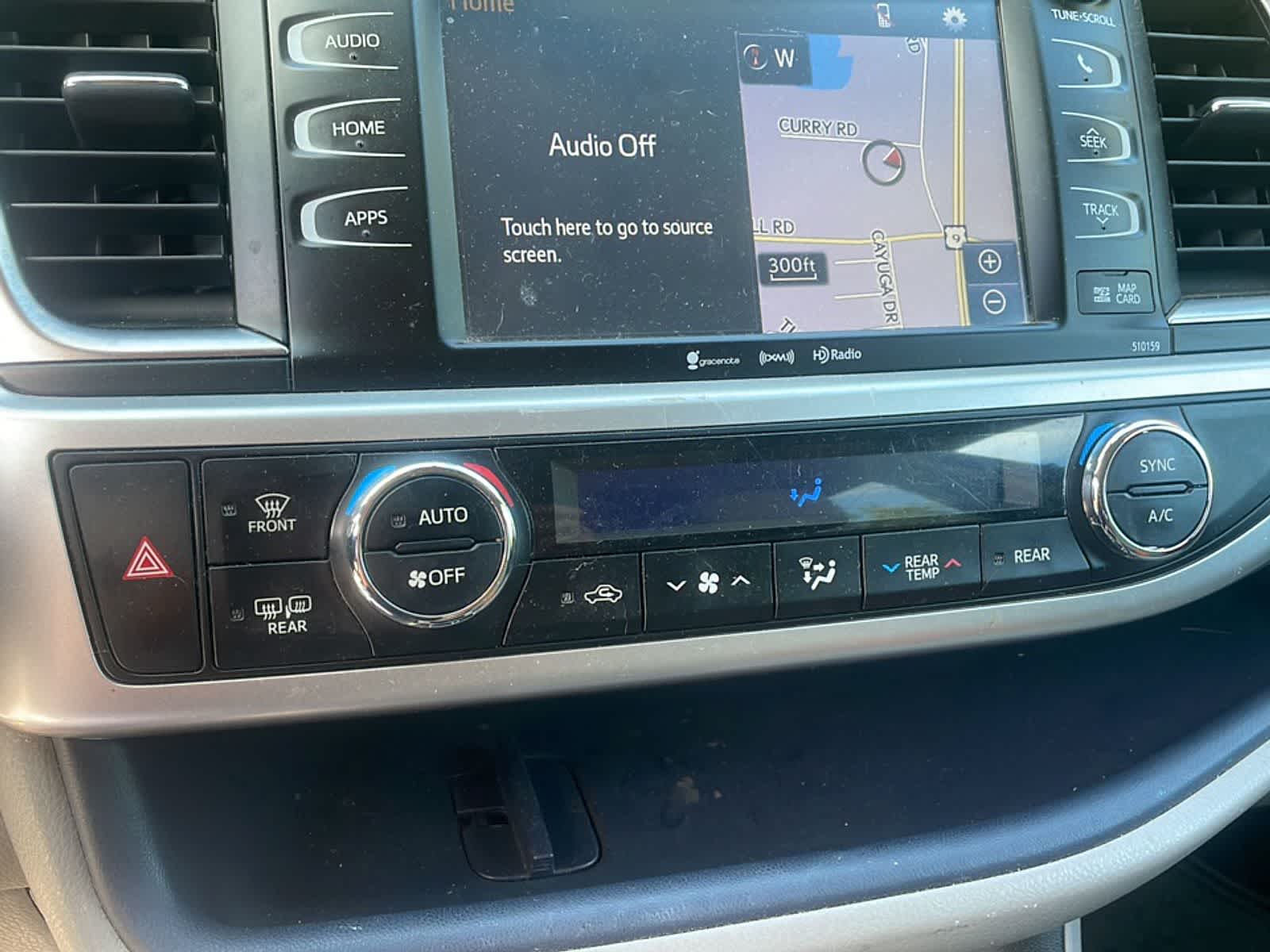 Thumbnail: 2016 Toyota Highlander - 16