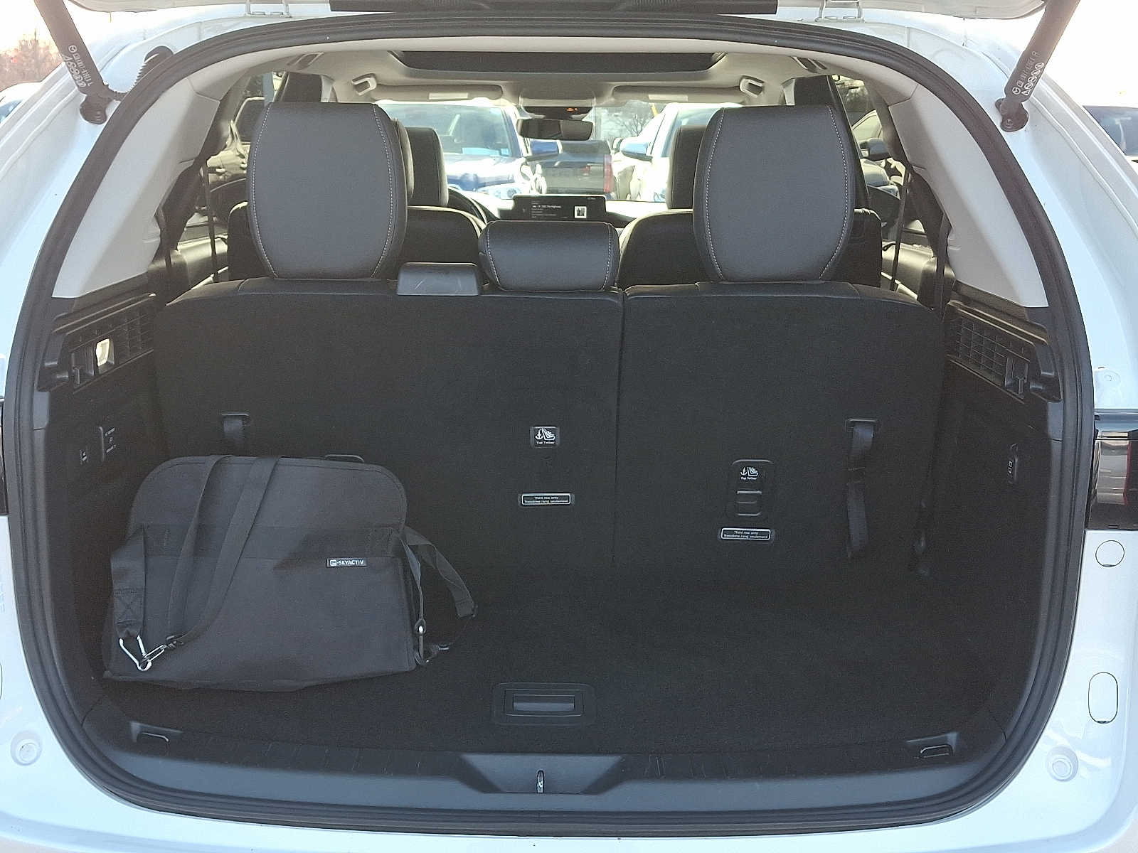 Thumbnail: 2024 Mazda CX-90 - 30