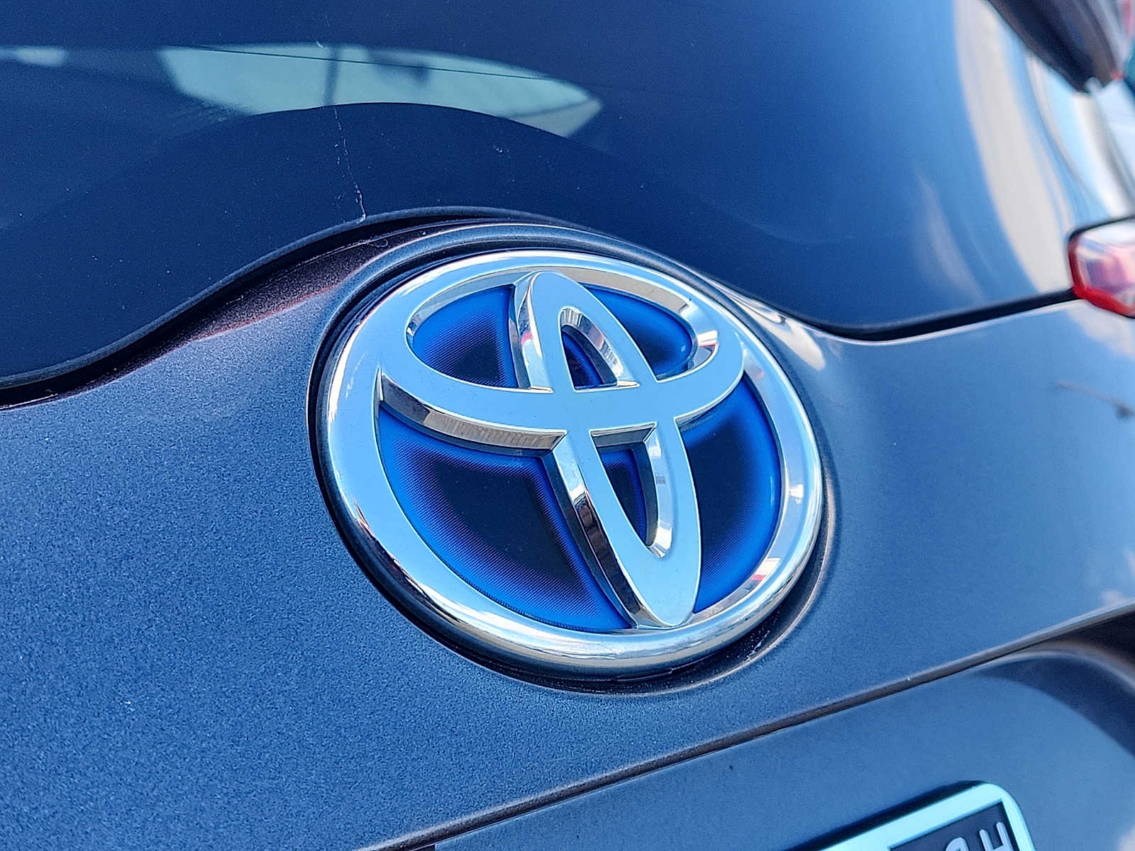 Thumbnail: 2018 Toyota Prius Prime - 31