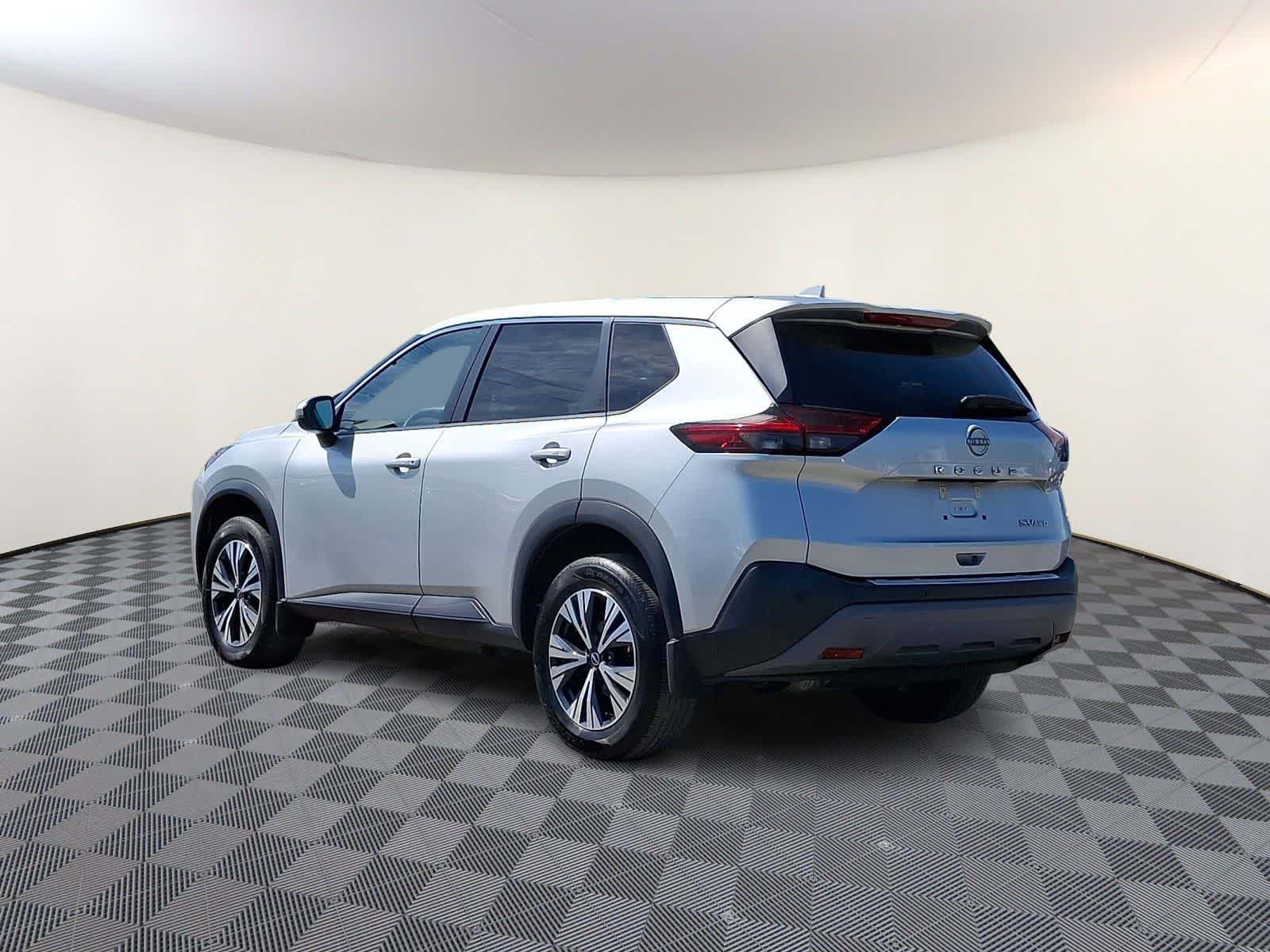 Thumbnail: 2022 Nissan Rogue - 7