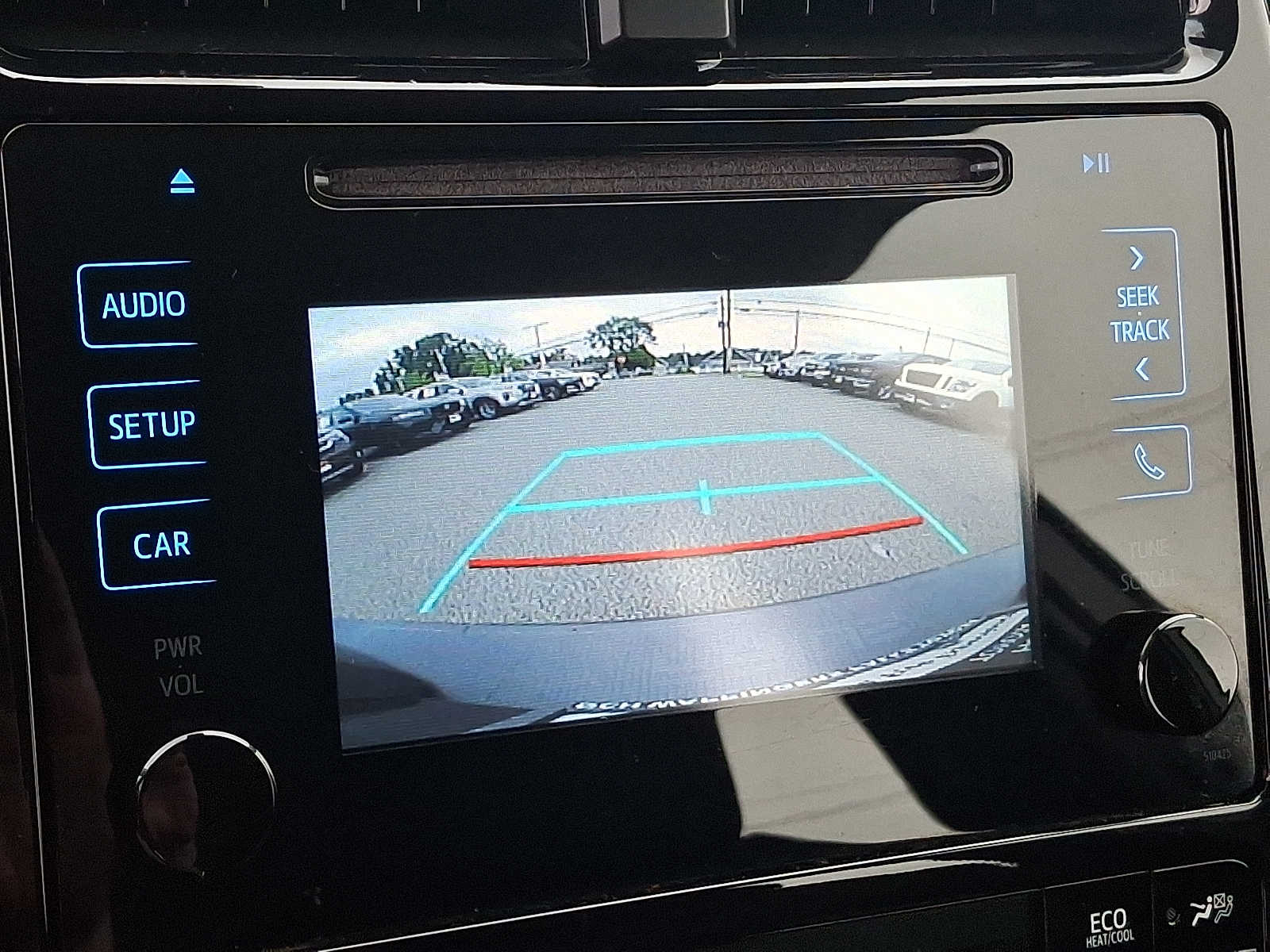 Thumbnail: 2019 Toyota Prius - 19