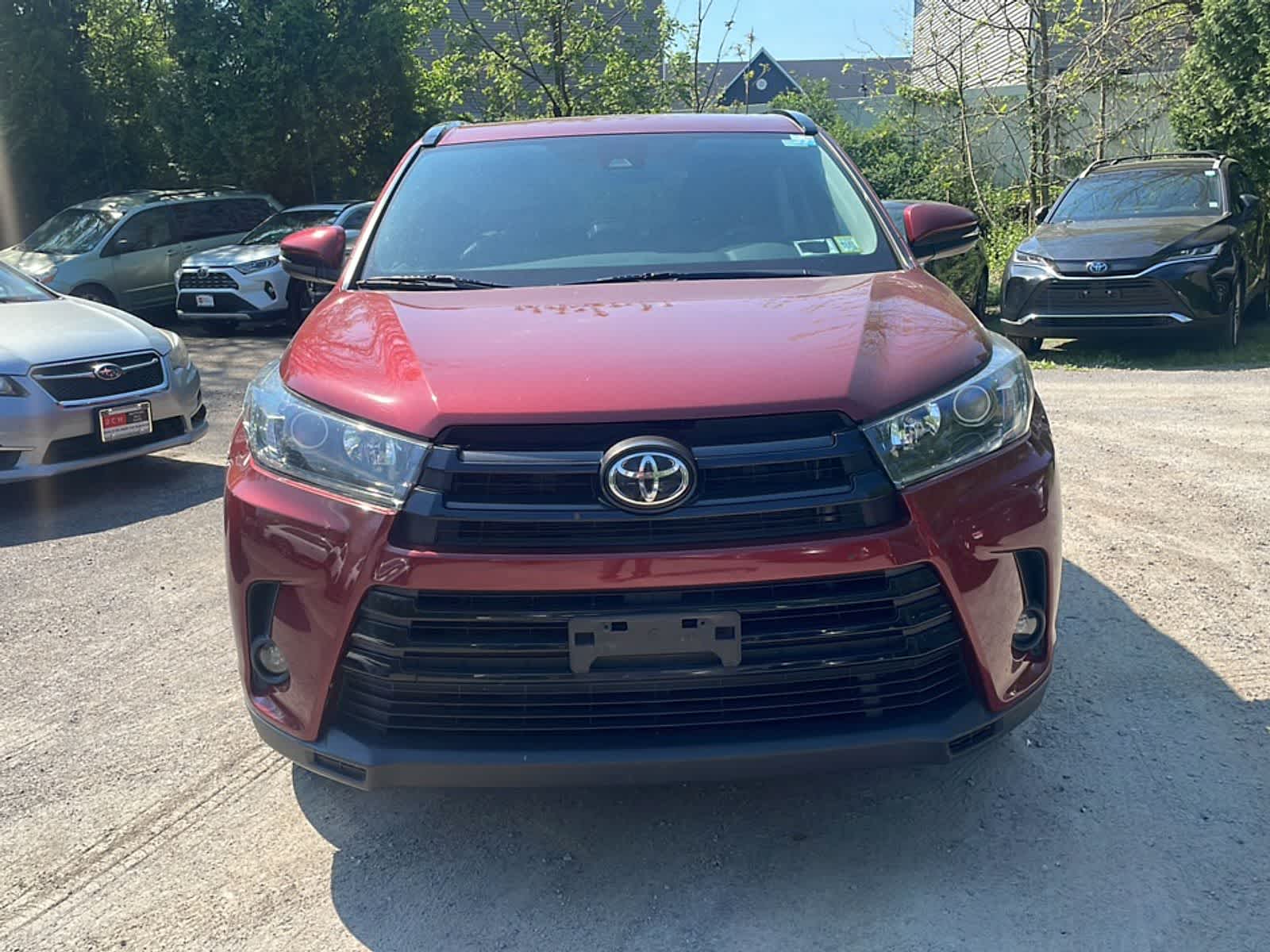 Thumbnail: 2019 Toyota Highlander - 12