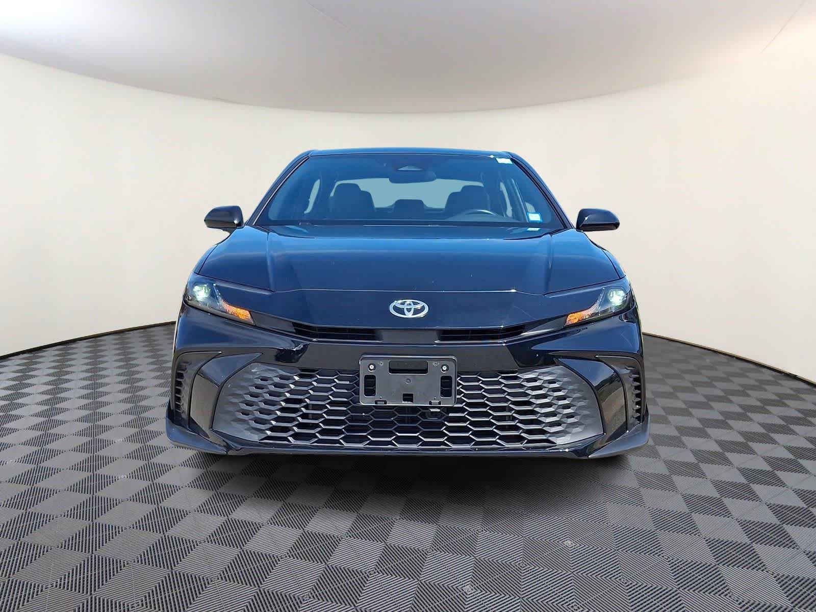 Thumbnail: 2025 Toyota Camry - 3