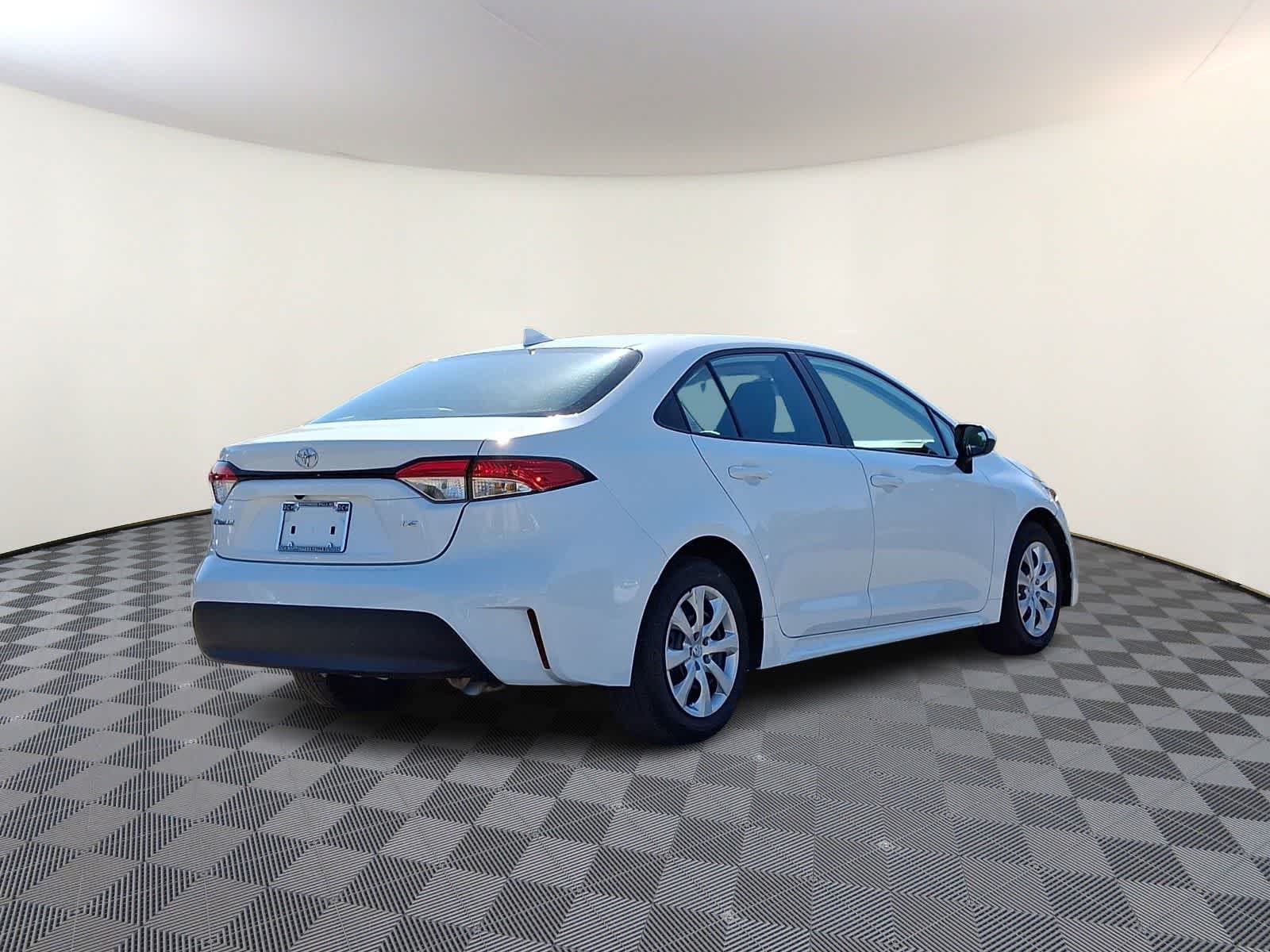 Thumbnail: 2024 Toyota Corolla - 6