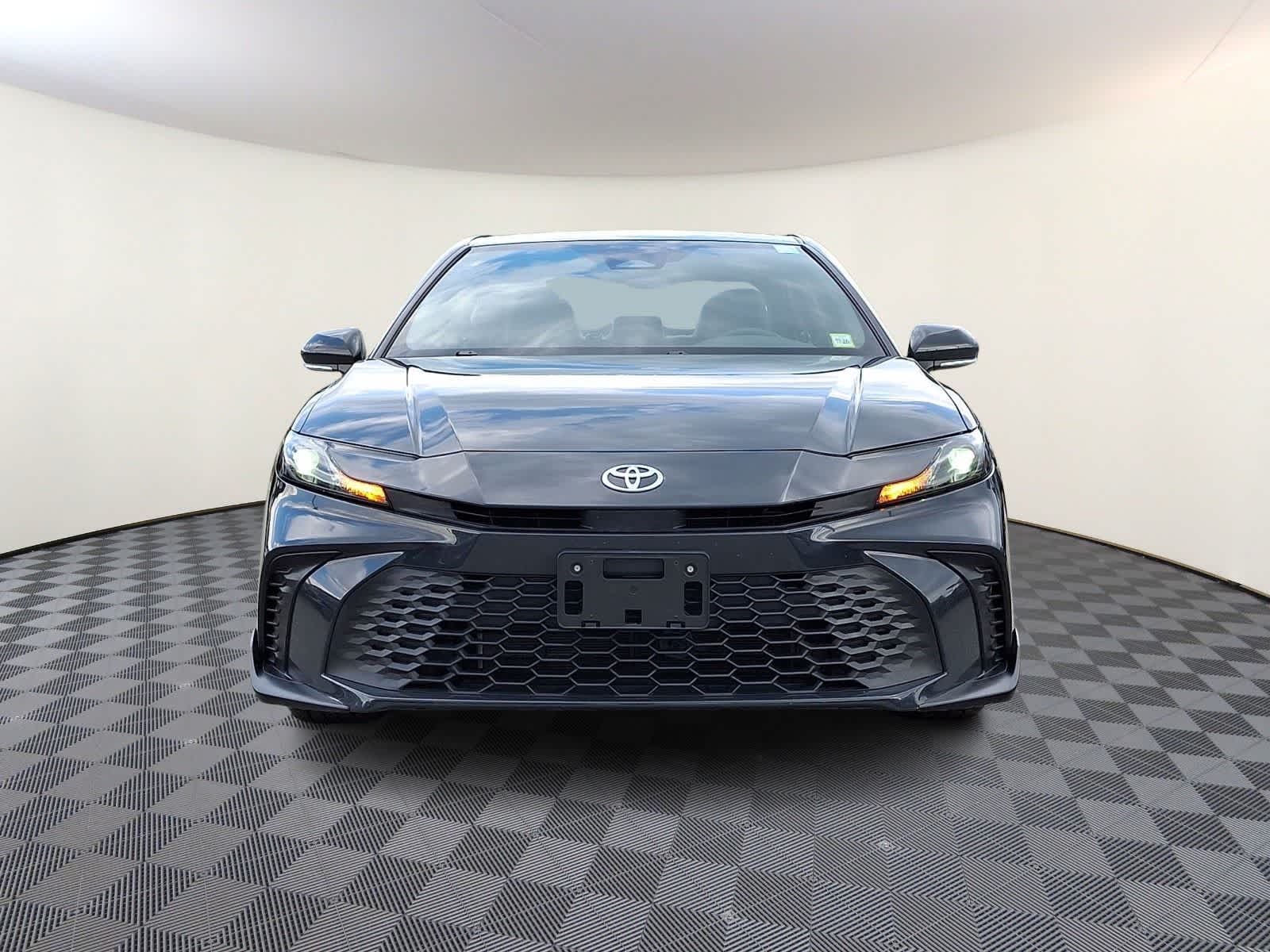 Thumbnail: 2025 Toyota Camry - 3