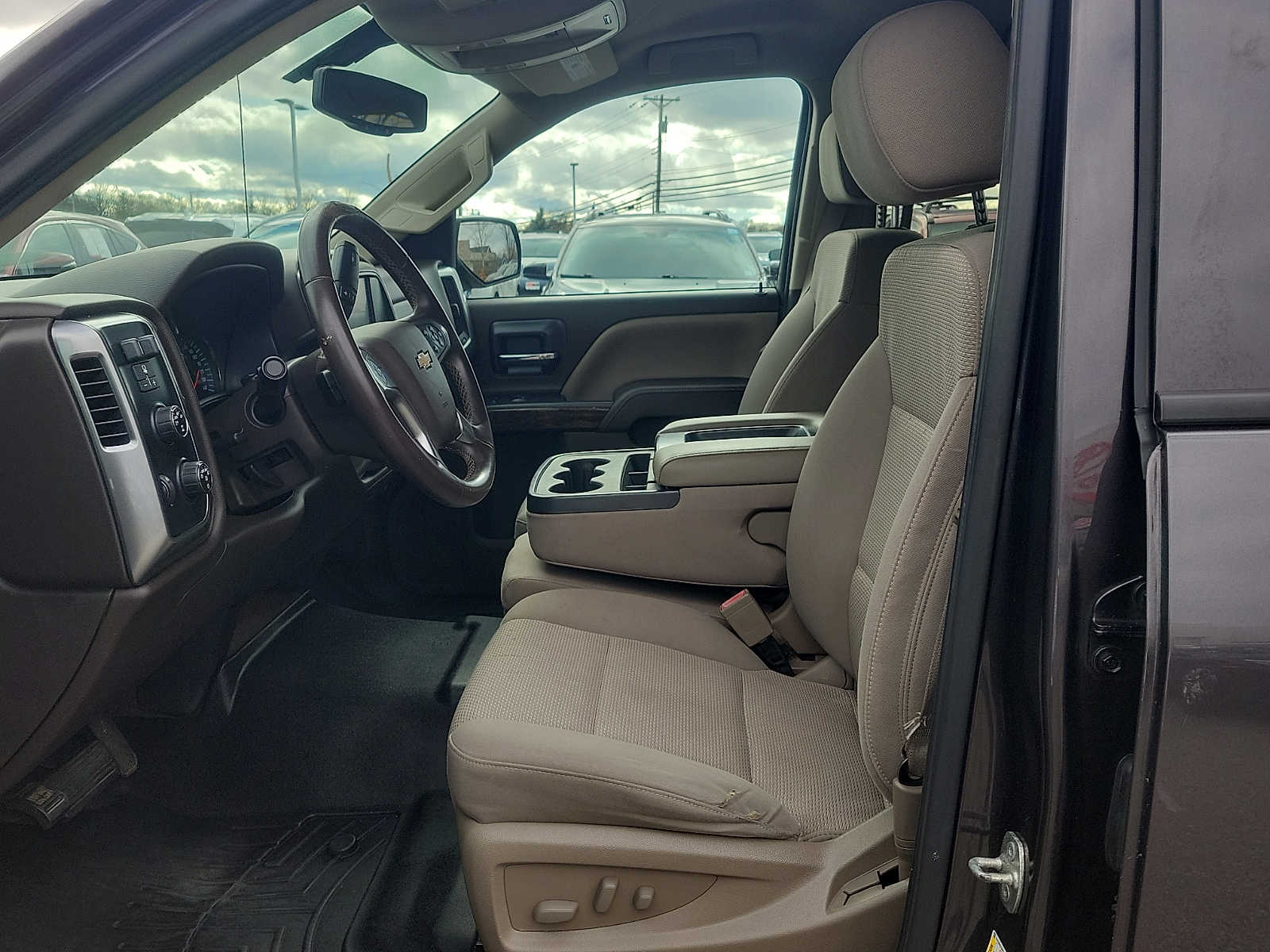 Thumbnail: 2015 Chevrolet Silverado 1500 - 14