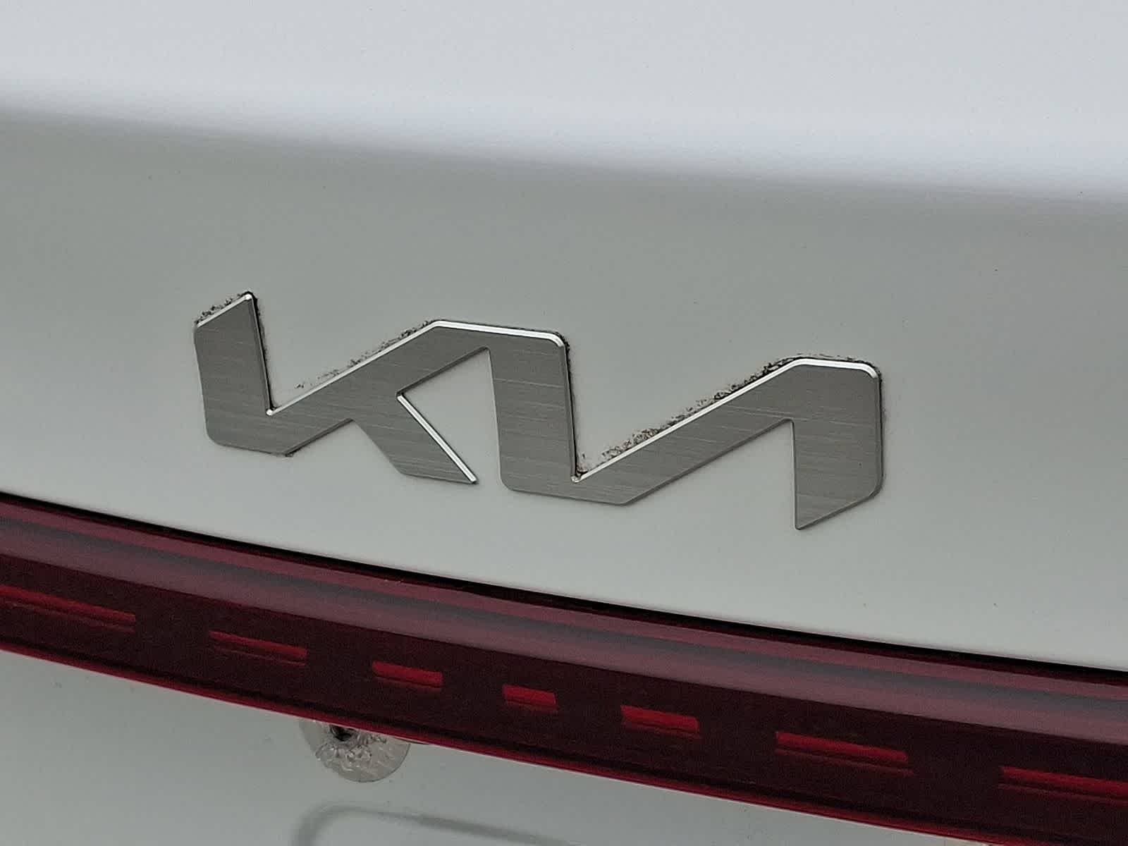 Thumbnail: 2023 Kia Forte - 29