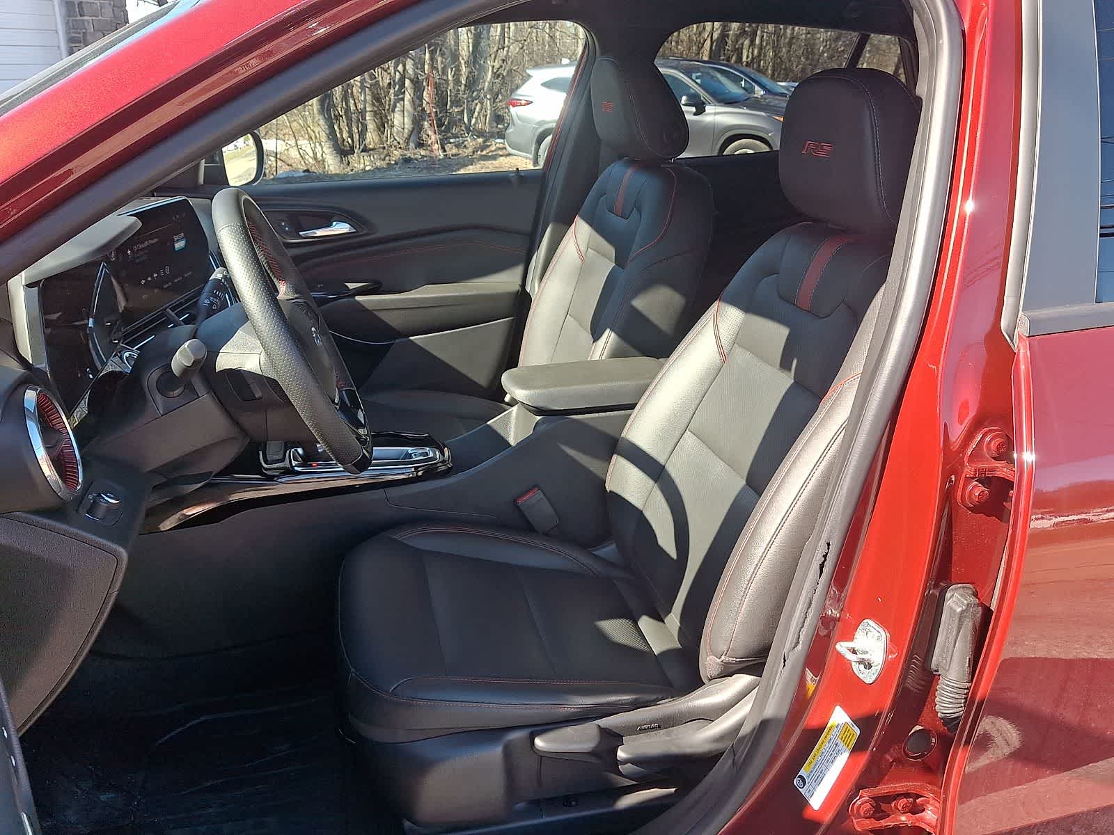 Thumbnail: 2024 Chevrolet Trax - 14