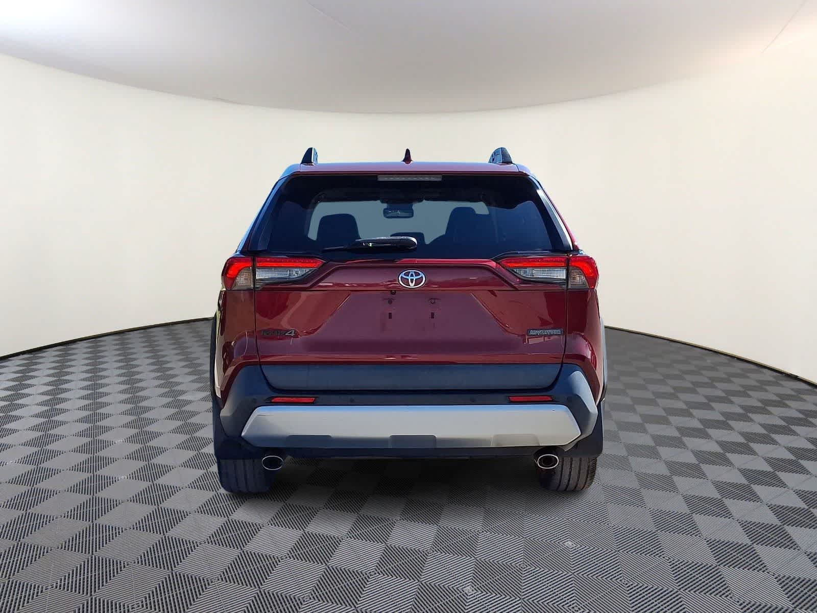 Thumbnail: 2019 Toyota RAV4 - 7