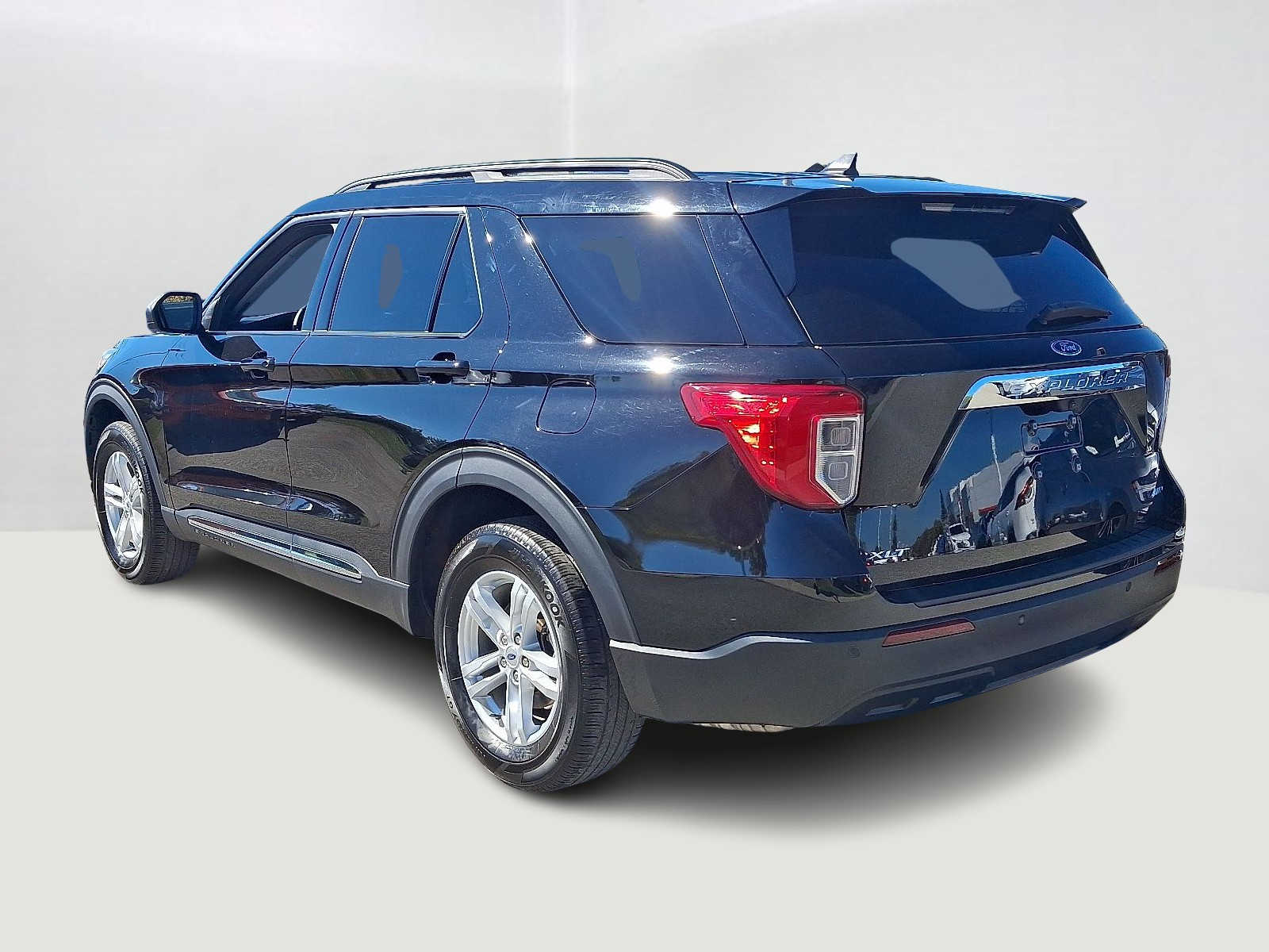 Thumbnail: 2023 Ford Explorer - 7