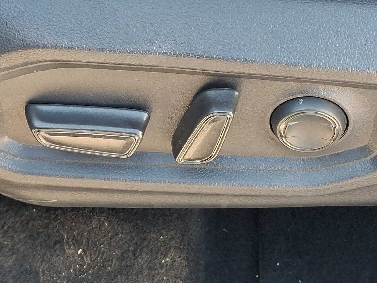 Thumbnail: 2023 Toyota Tundra - 28