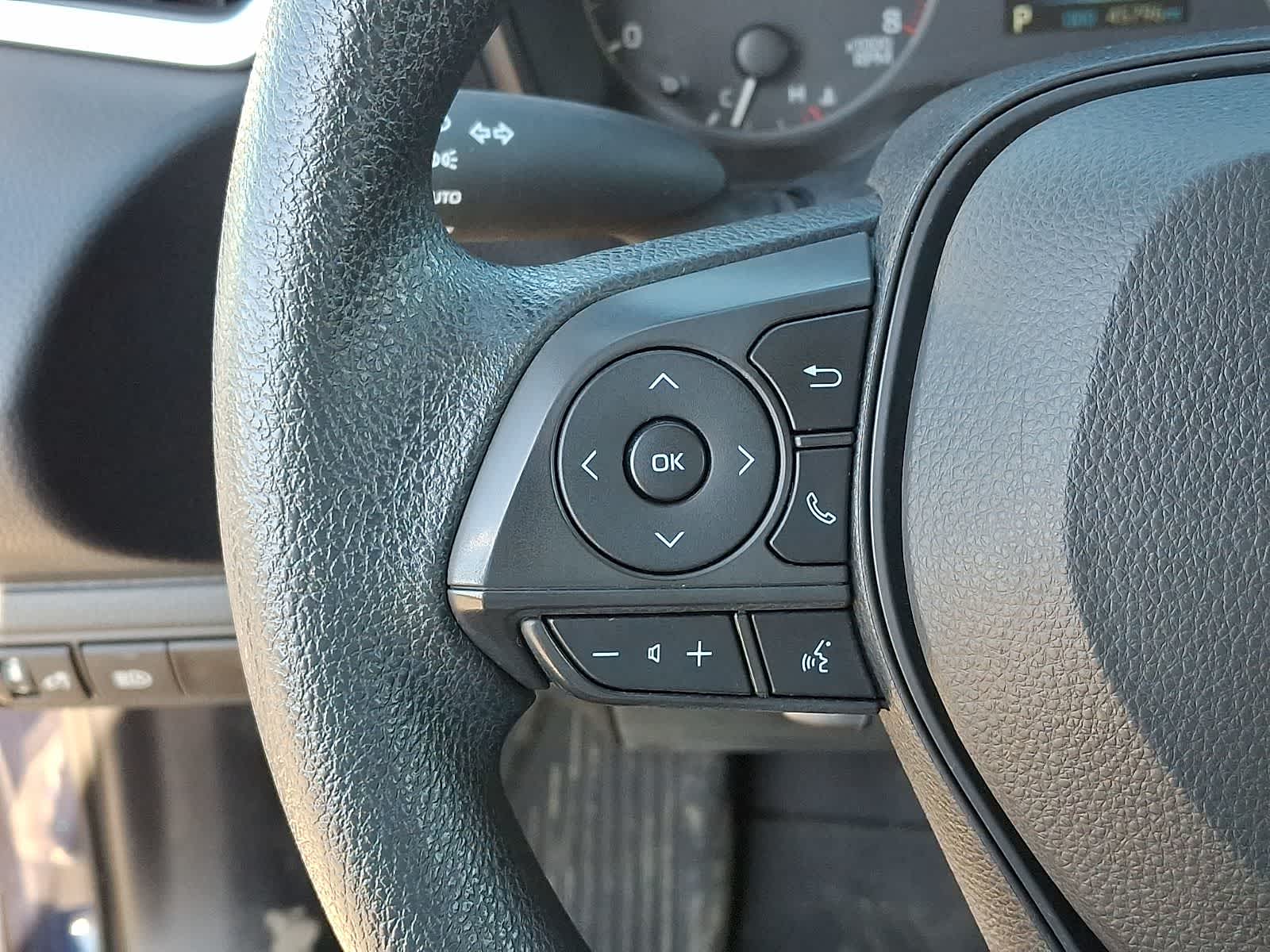 Thumbnail: 2023 Toyota Corolla - 24