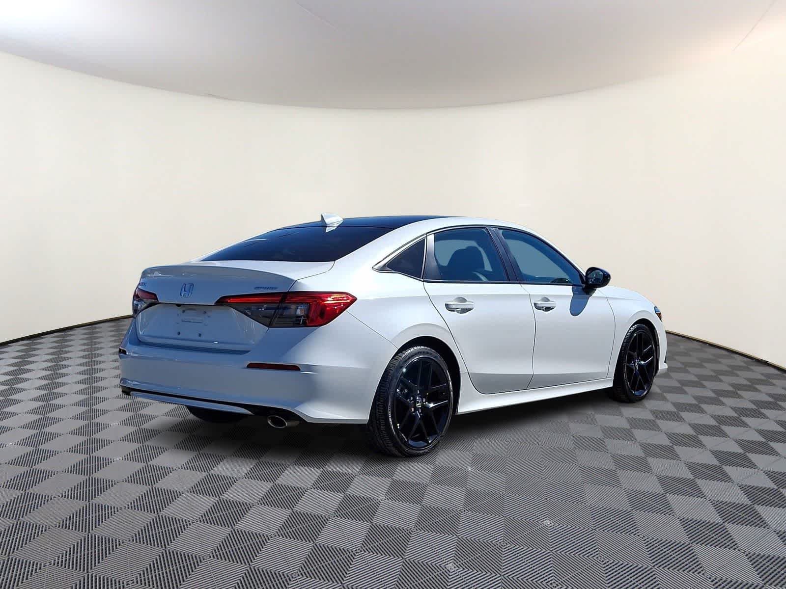 Thumbnail: 2024 Honda Civic - 5