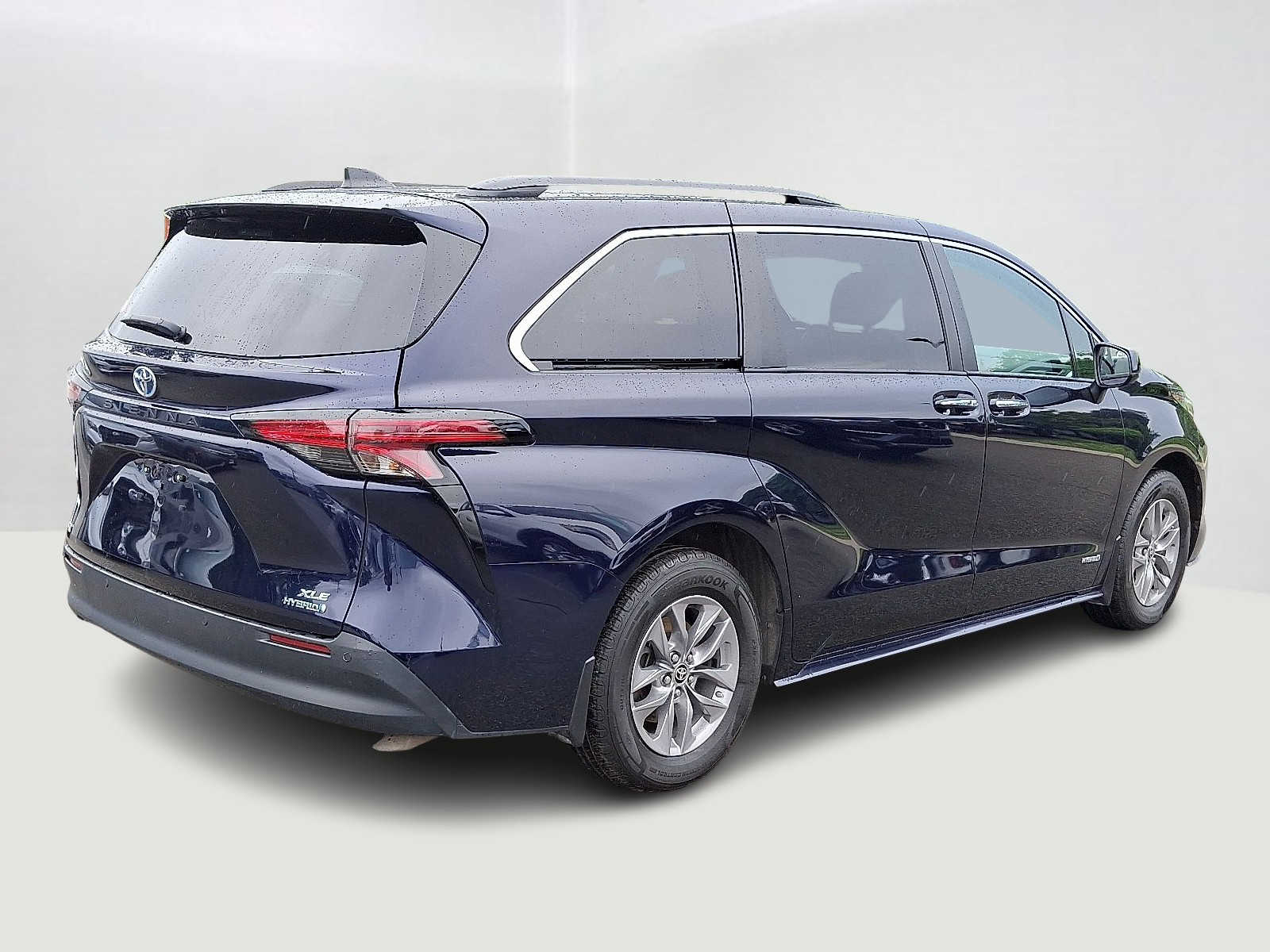 2021 Toyota Sienna XLE 6