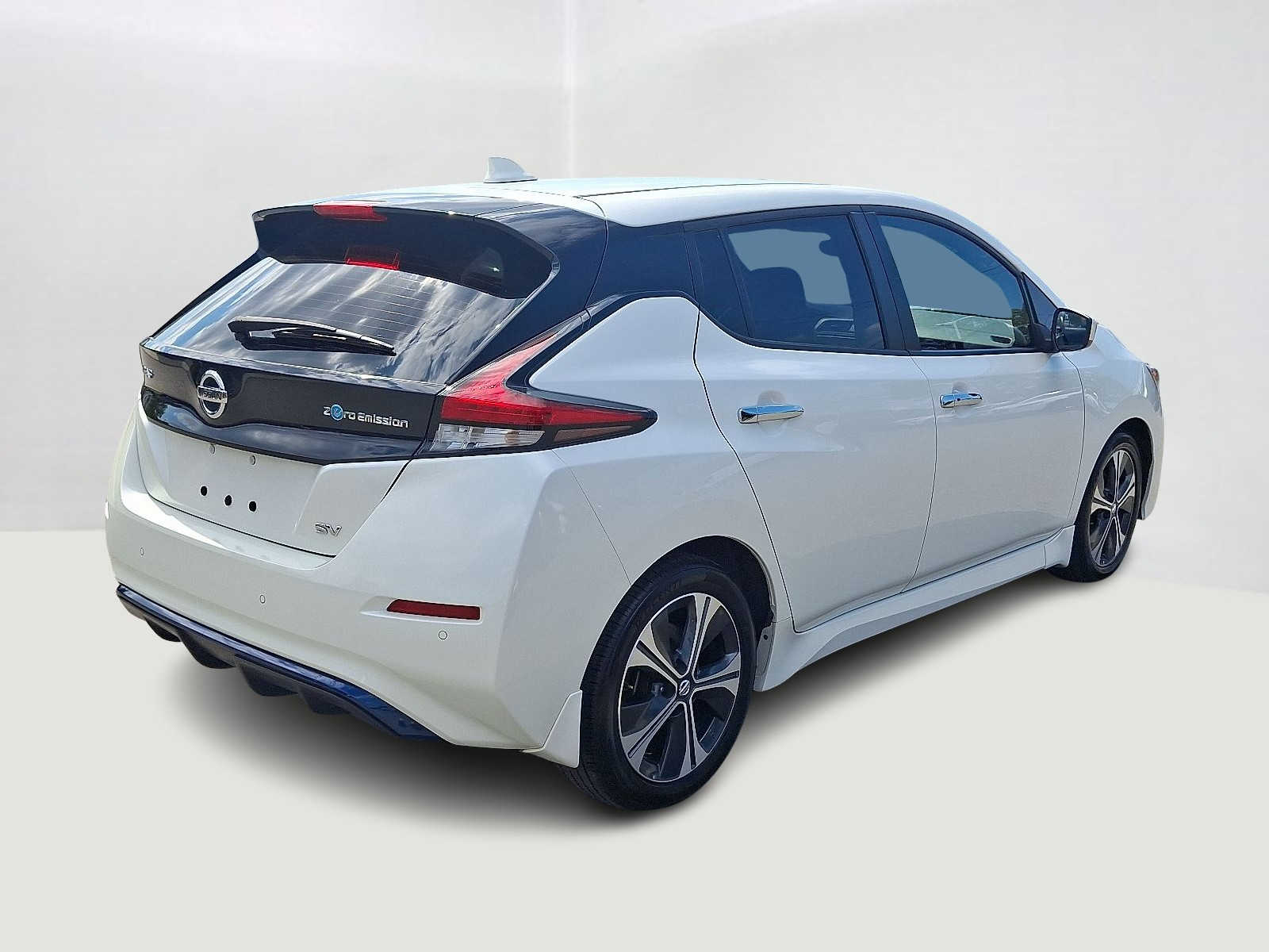 Thumbnail: 2022 Nissan Leaf - 5