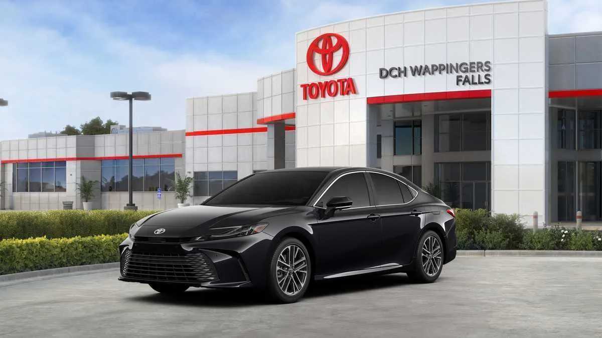 Thumbnail: 2026 Toyota Camry - 1