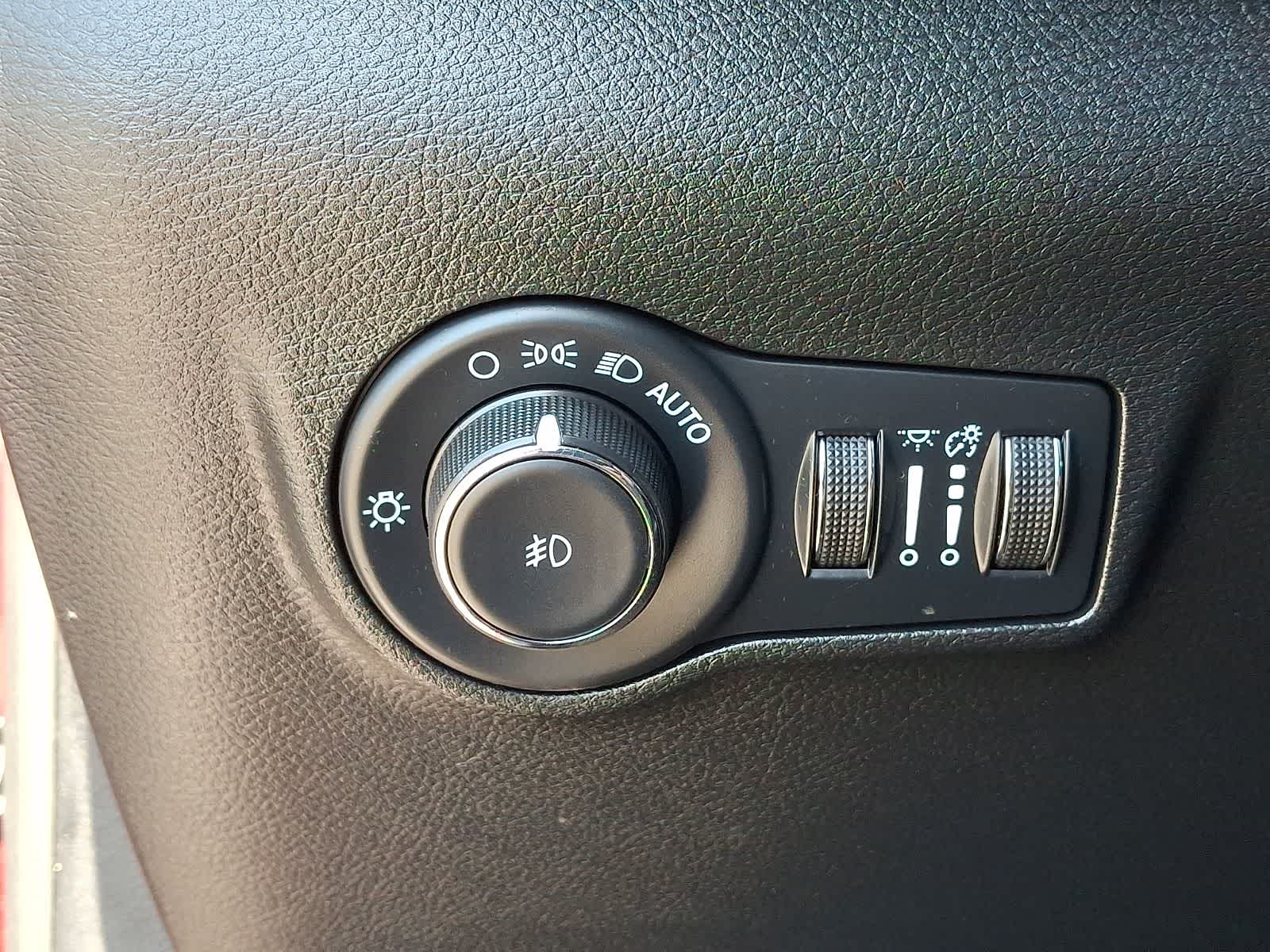 Thumbnail: 2022 Jeep Compass - 26