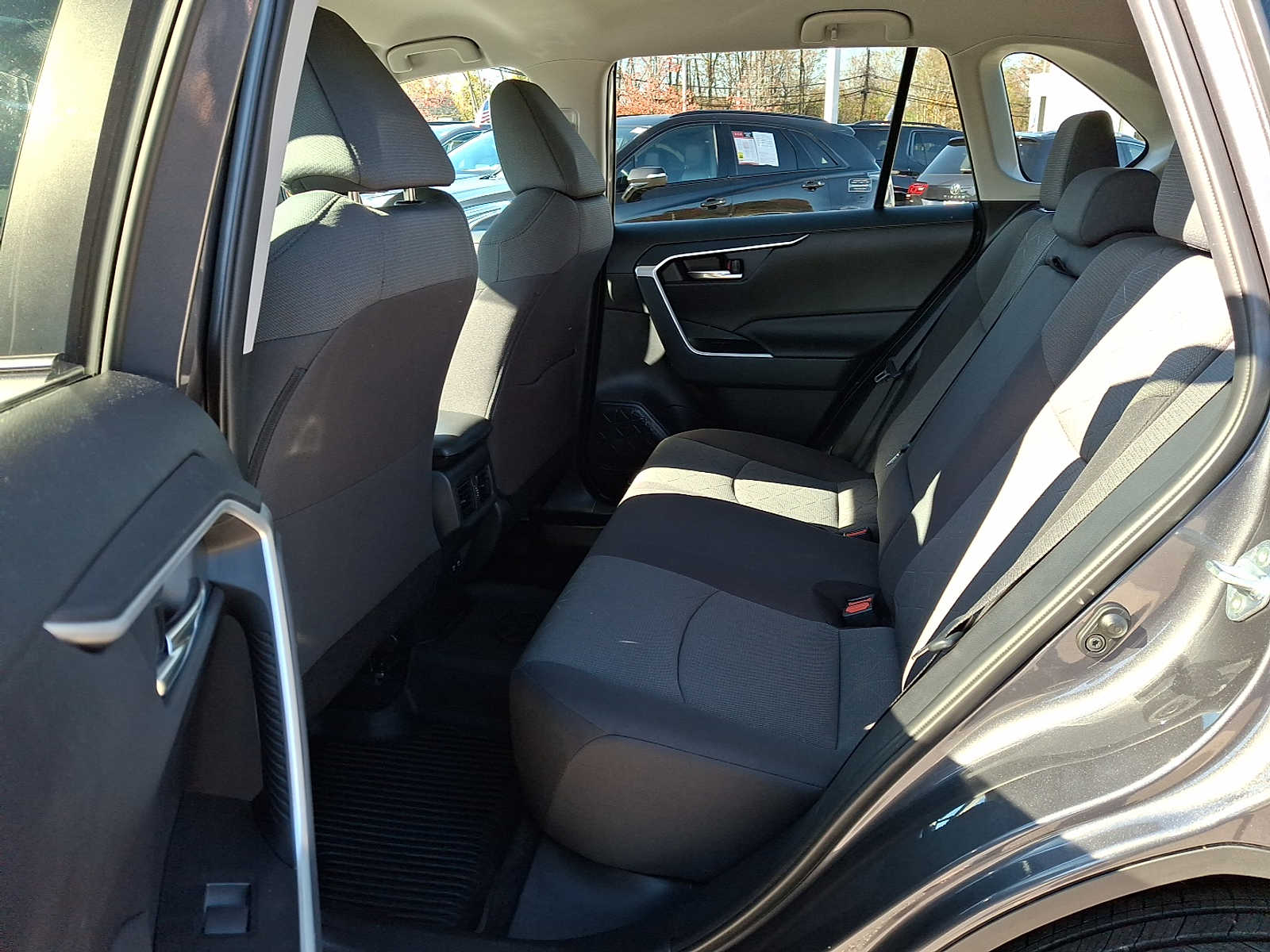 Thumbnail: 2021 Toyota RAV4 - 14