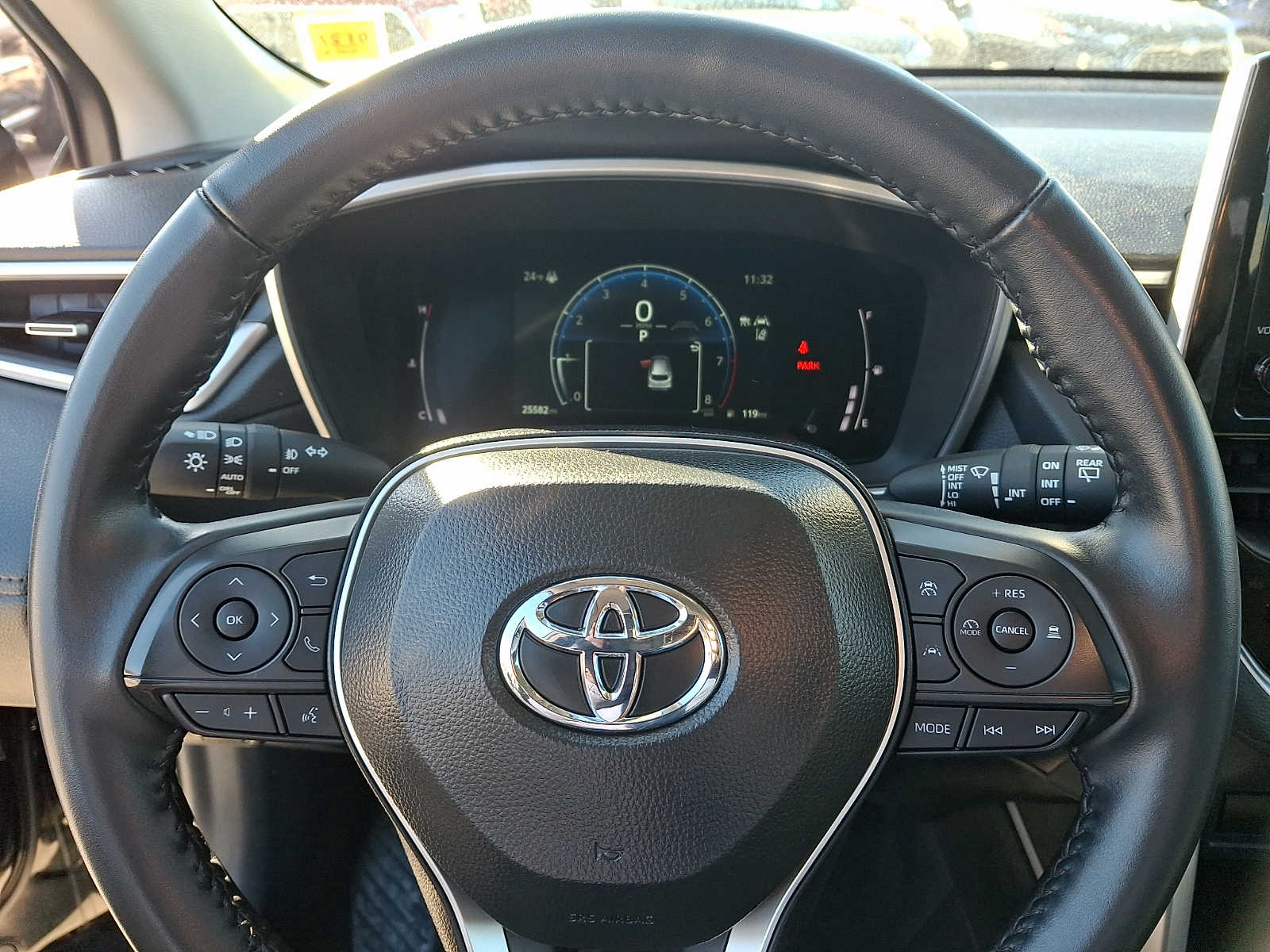 Thumbnail: 2025 Toyota Corolla Cross - 21