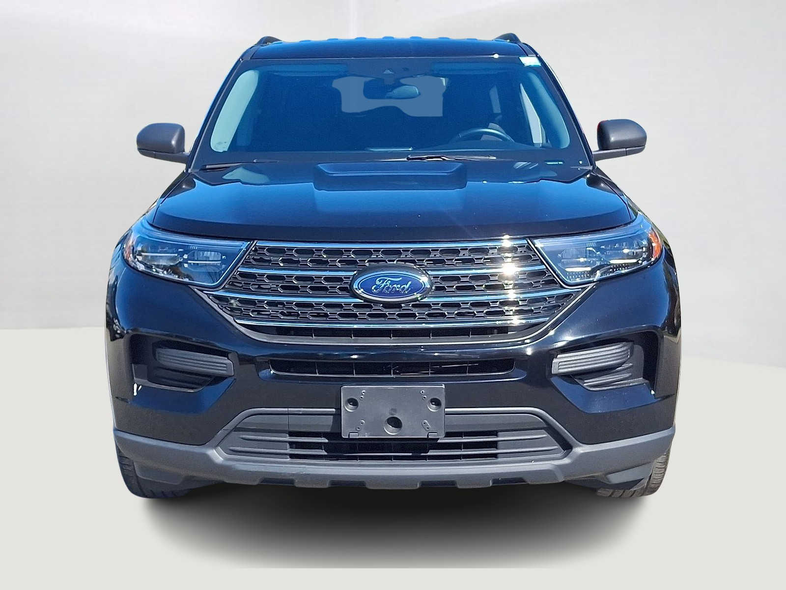 Thumbnail: 2023 Ford Explorer - 3
