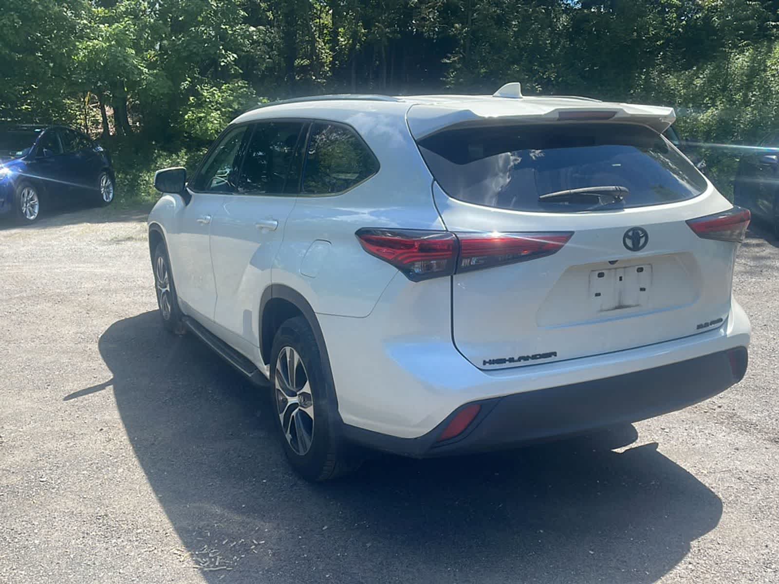 Thumbnail: 2021 Toyota Highlander - 6