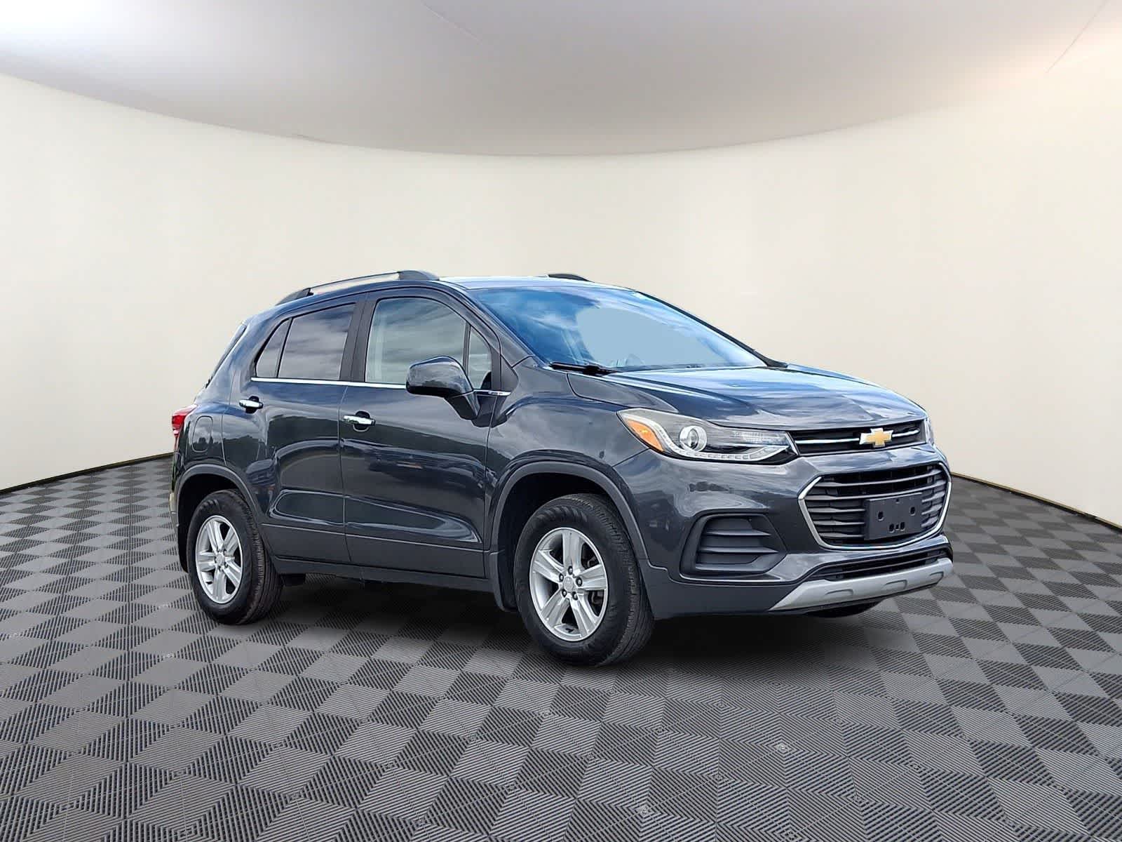 Thumbnail: 2018 Chevrolet Trax - 4