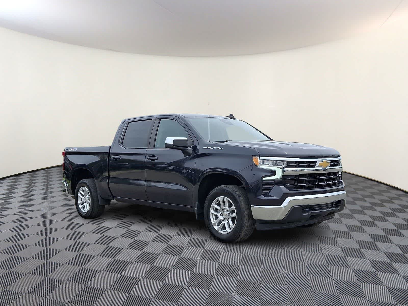 Thumbnail: 2023 Chevrolet Silverado 1500 - 4